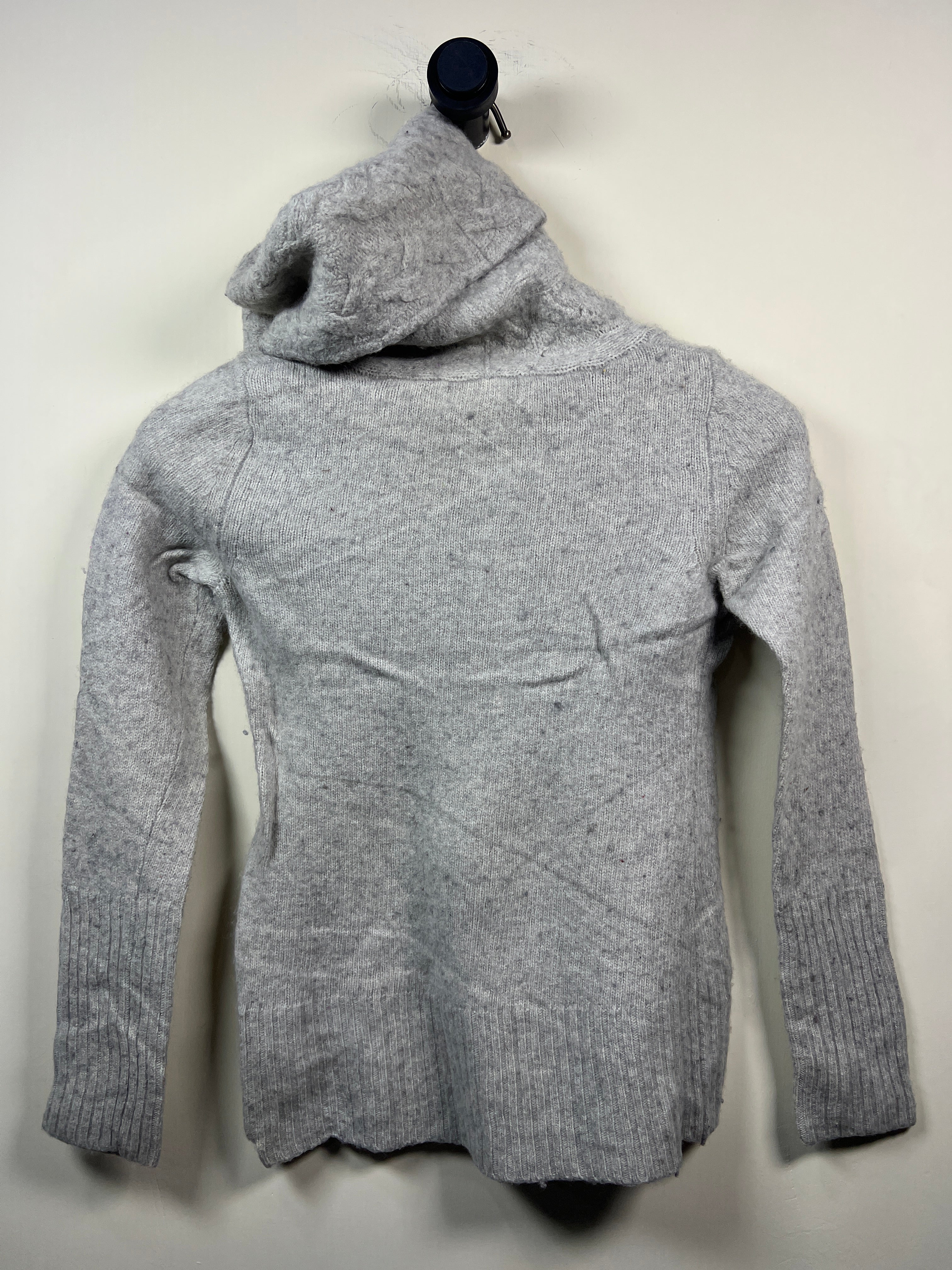 Turtle Neck Lambswool Sweater (Women) (Small)
