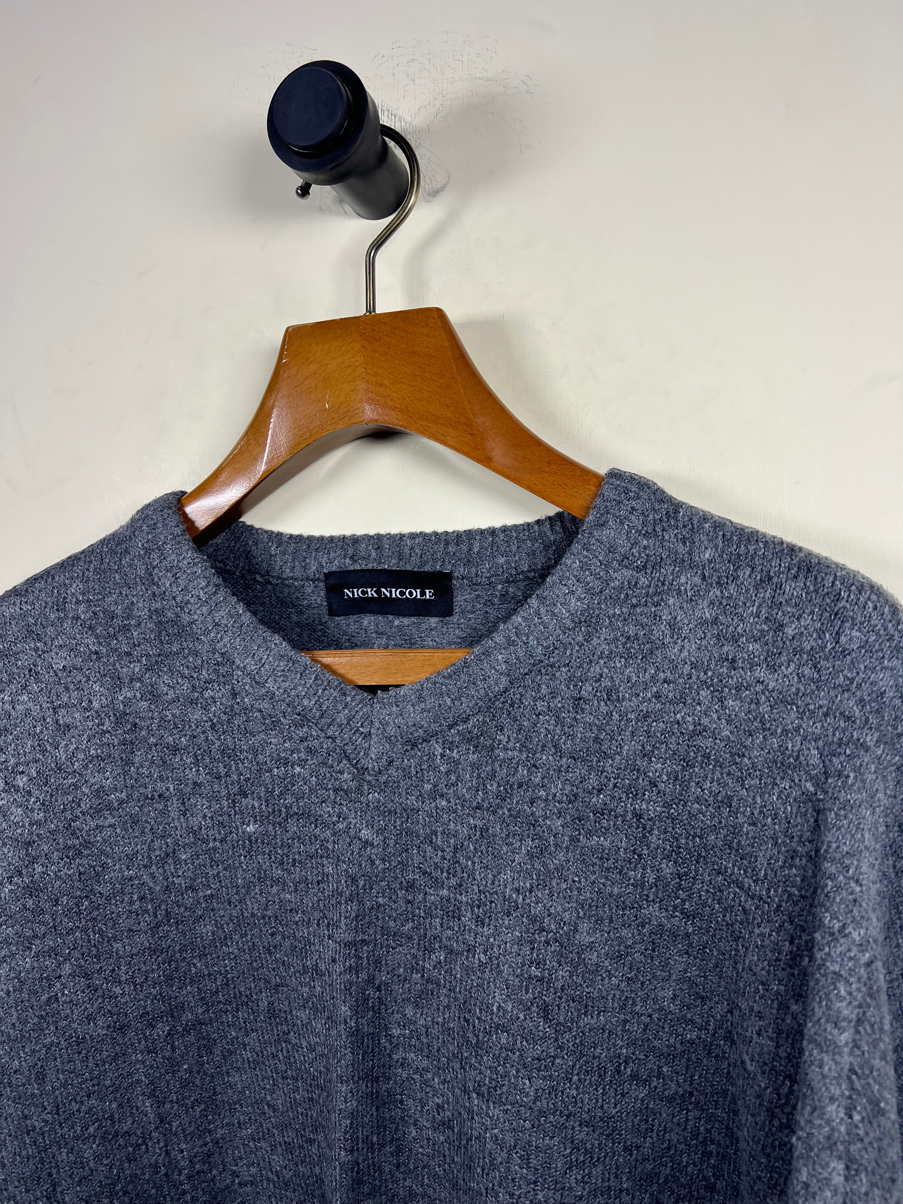 Nick Nicole Sweater (Large)