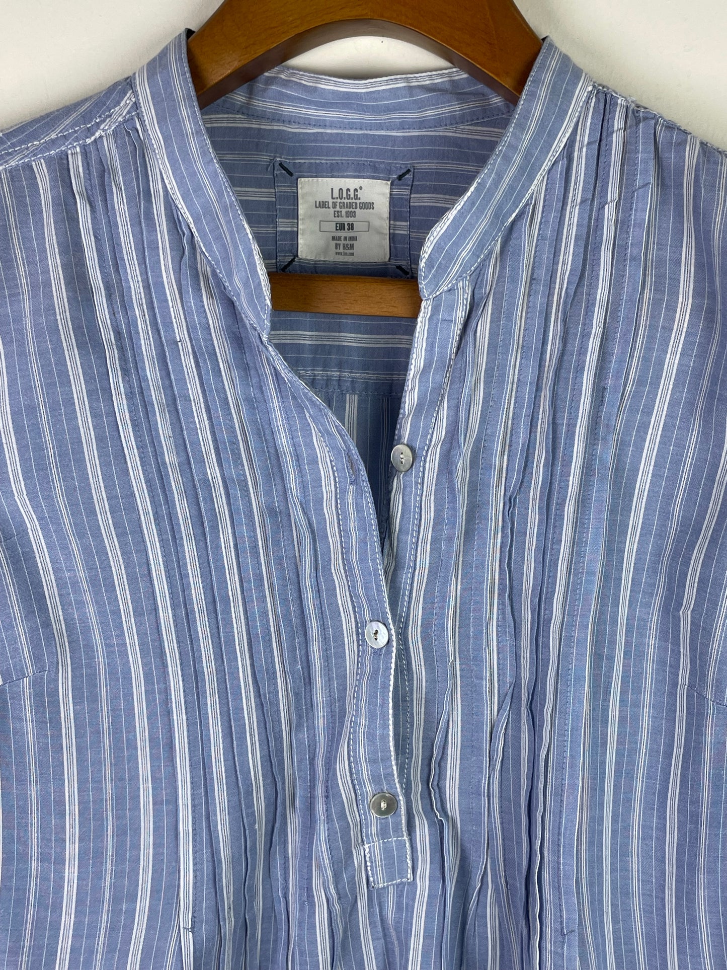 H&M Casual Shirt (F) (Medium)