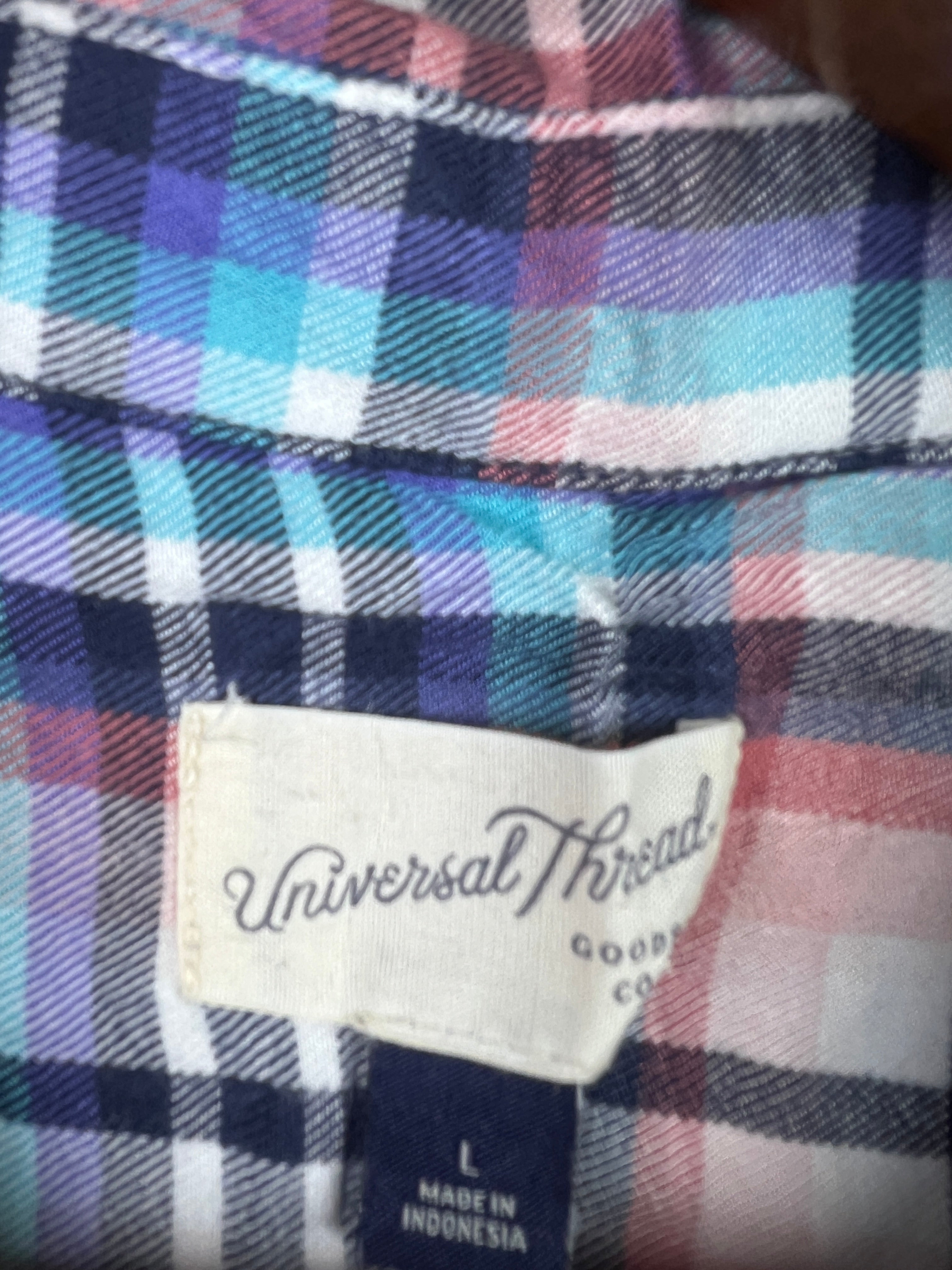Universal Thread Shirt (Women) (Large/X-Large)