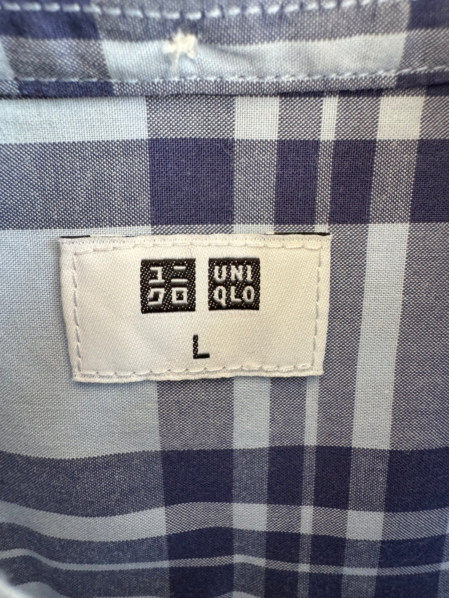 Uniqlo Buttoned Down Casual Shirt (Small-Medium)