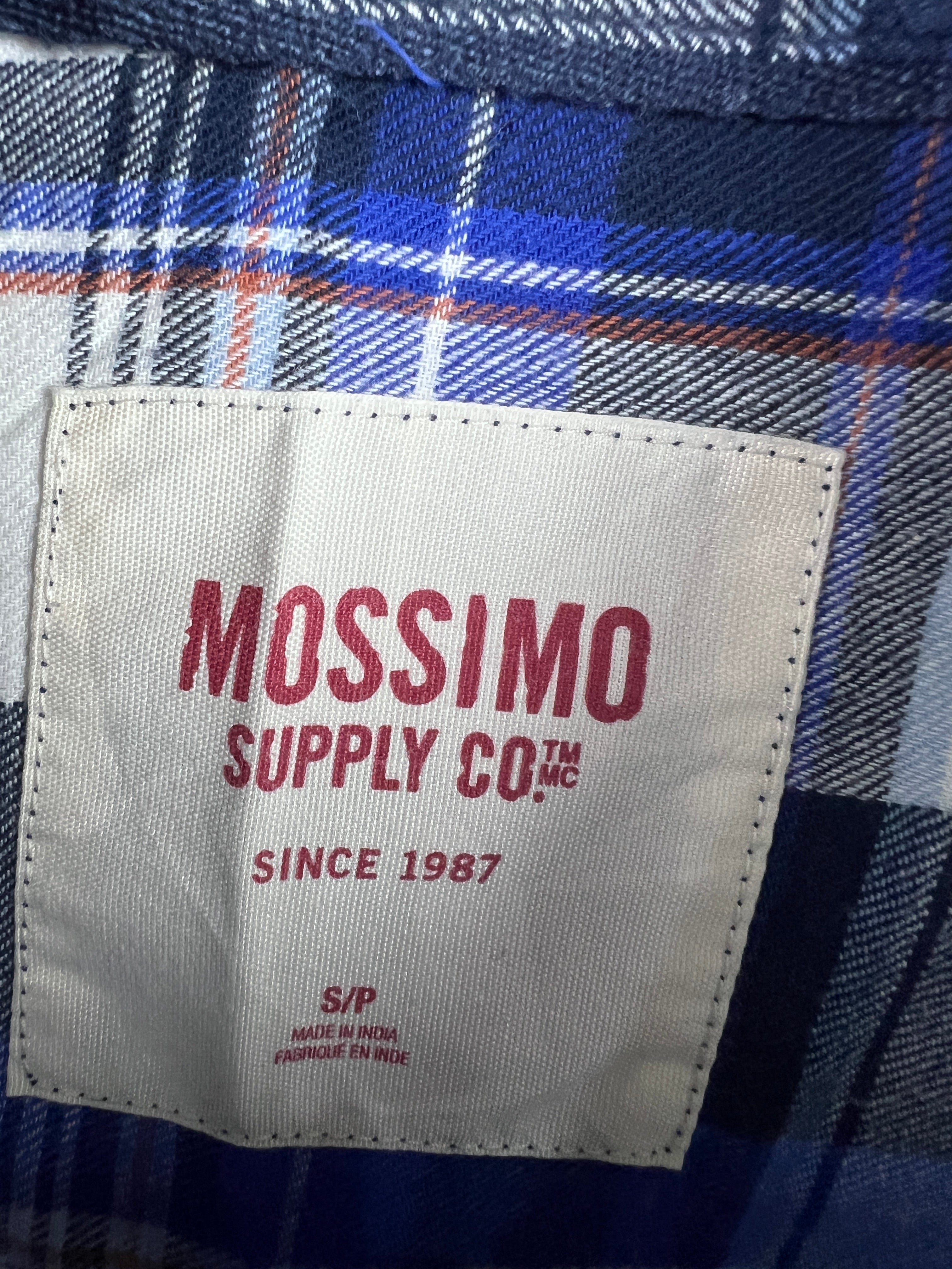 Mossimo Shirt (Women) (Small-Medium)