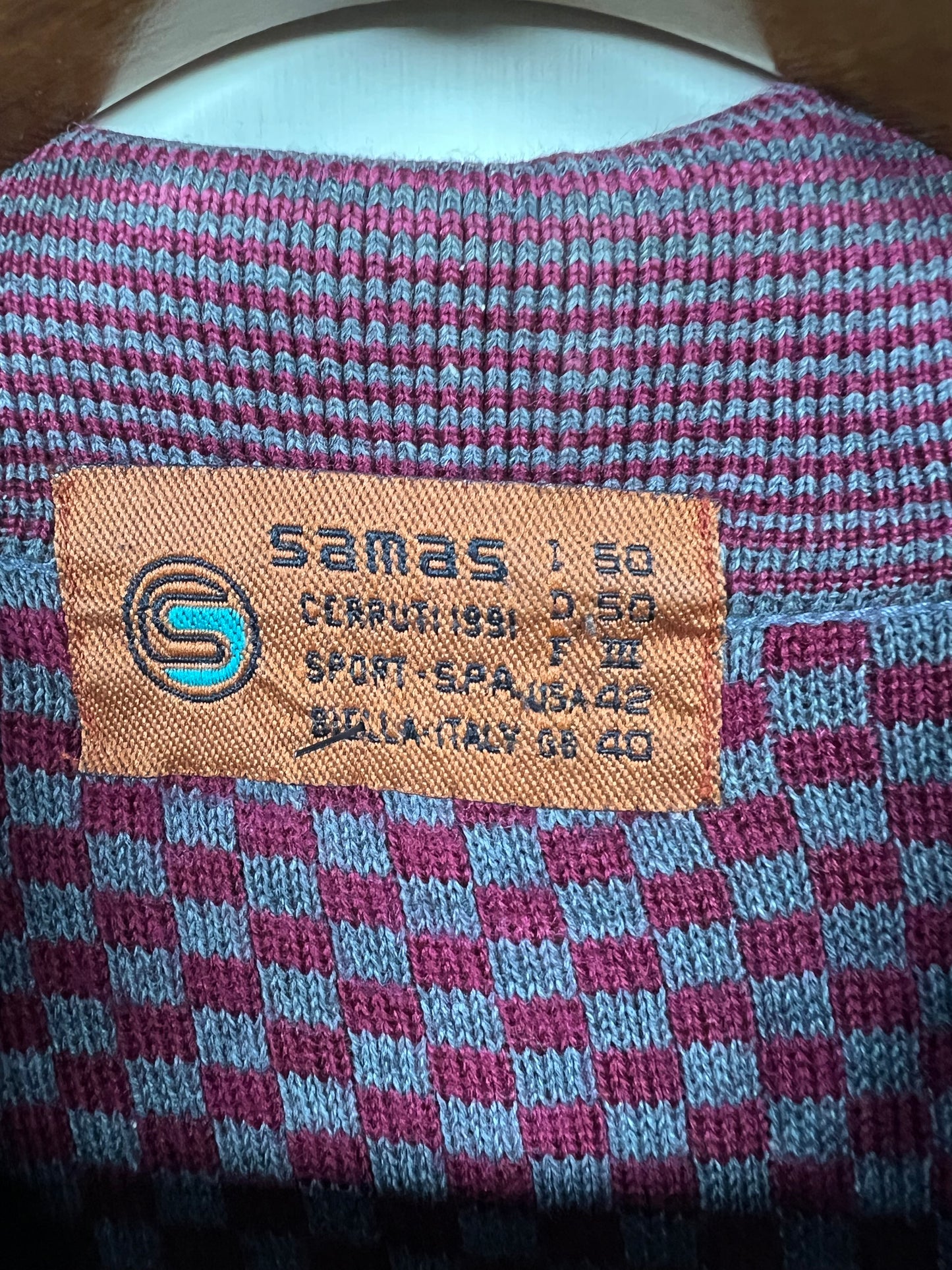 Samas Quarter Buttoned Sweater (Medium)