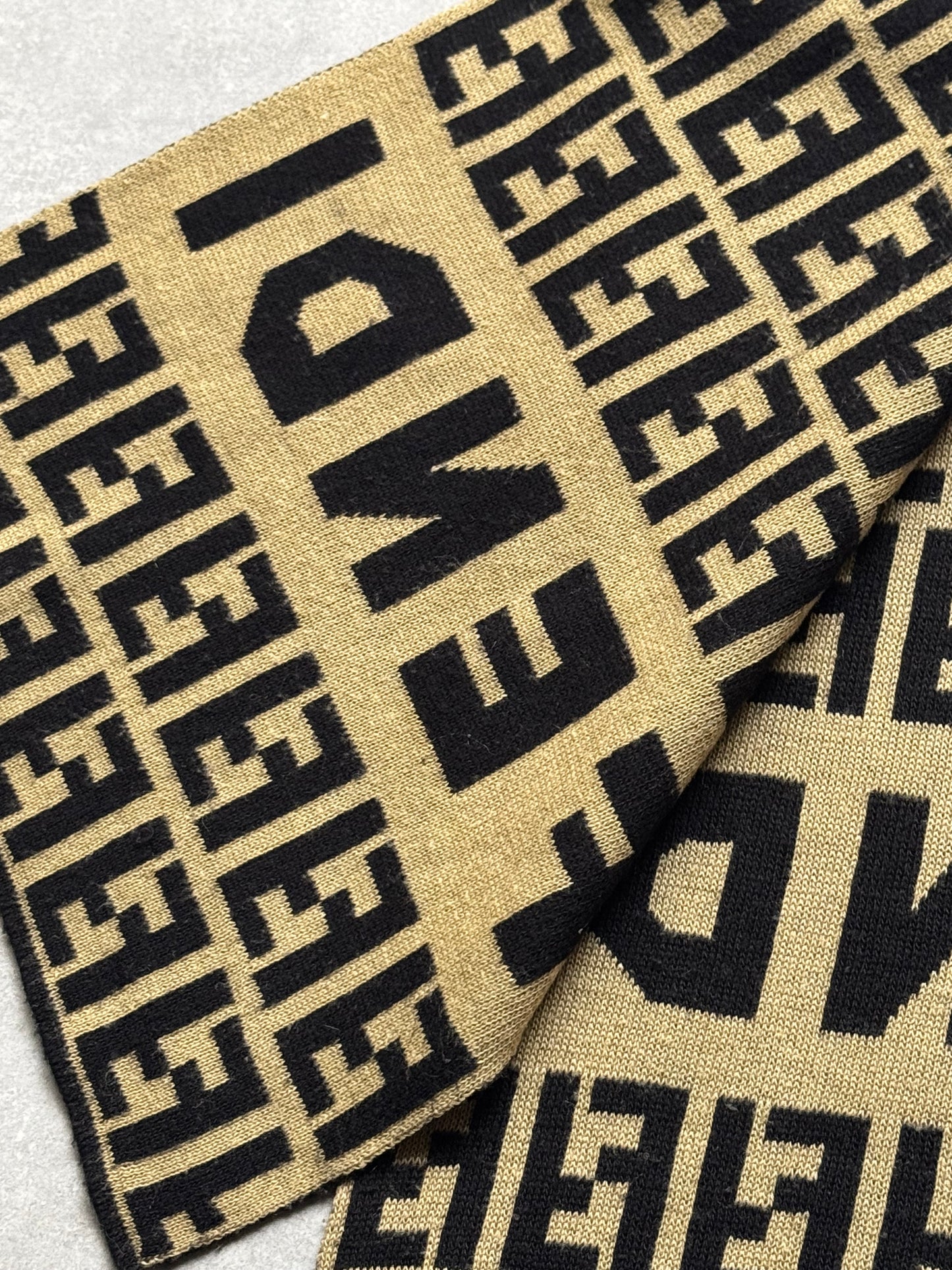 Fendi Muffler