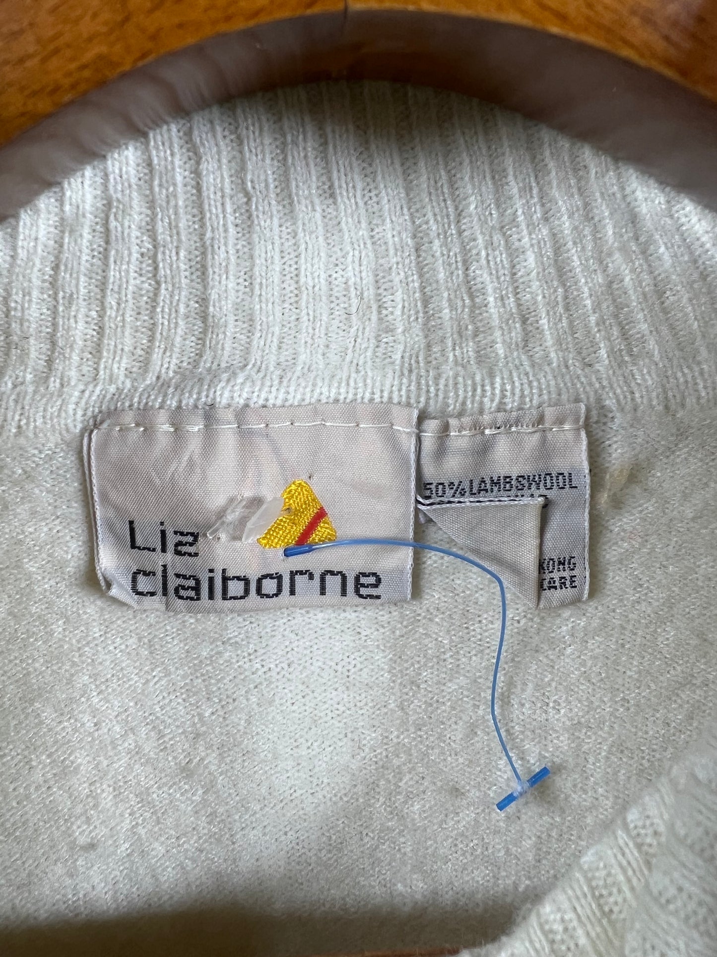 Liz Claiborne Turtle Neck Sweater (Women) (Small-Medium)