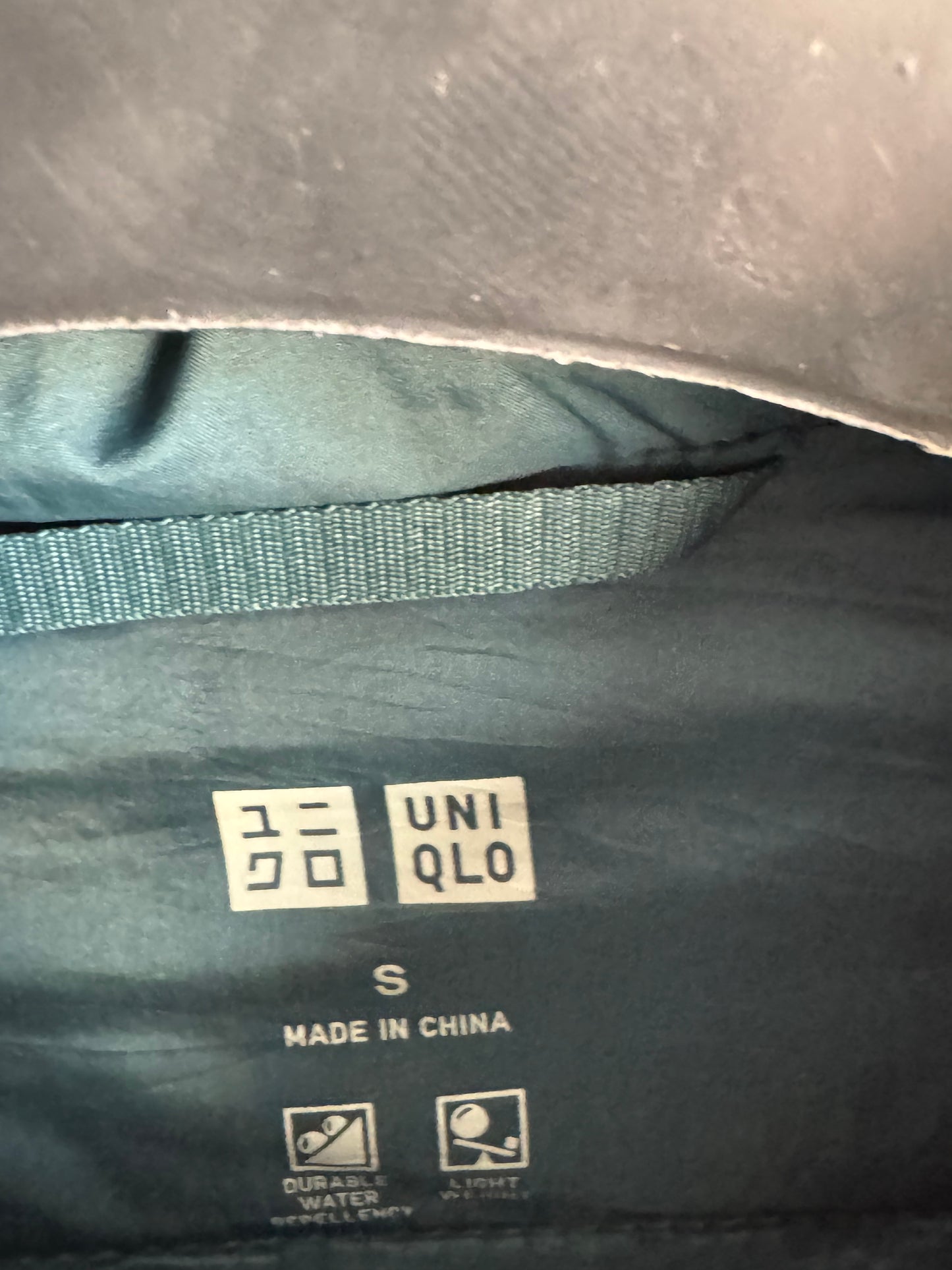 Uniqlo Puffer Jacket (Small-Medium)