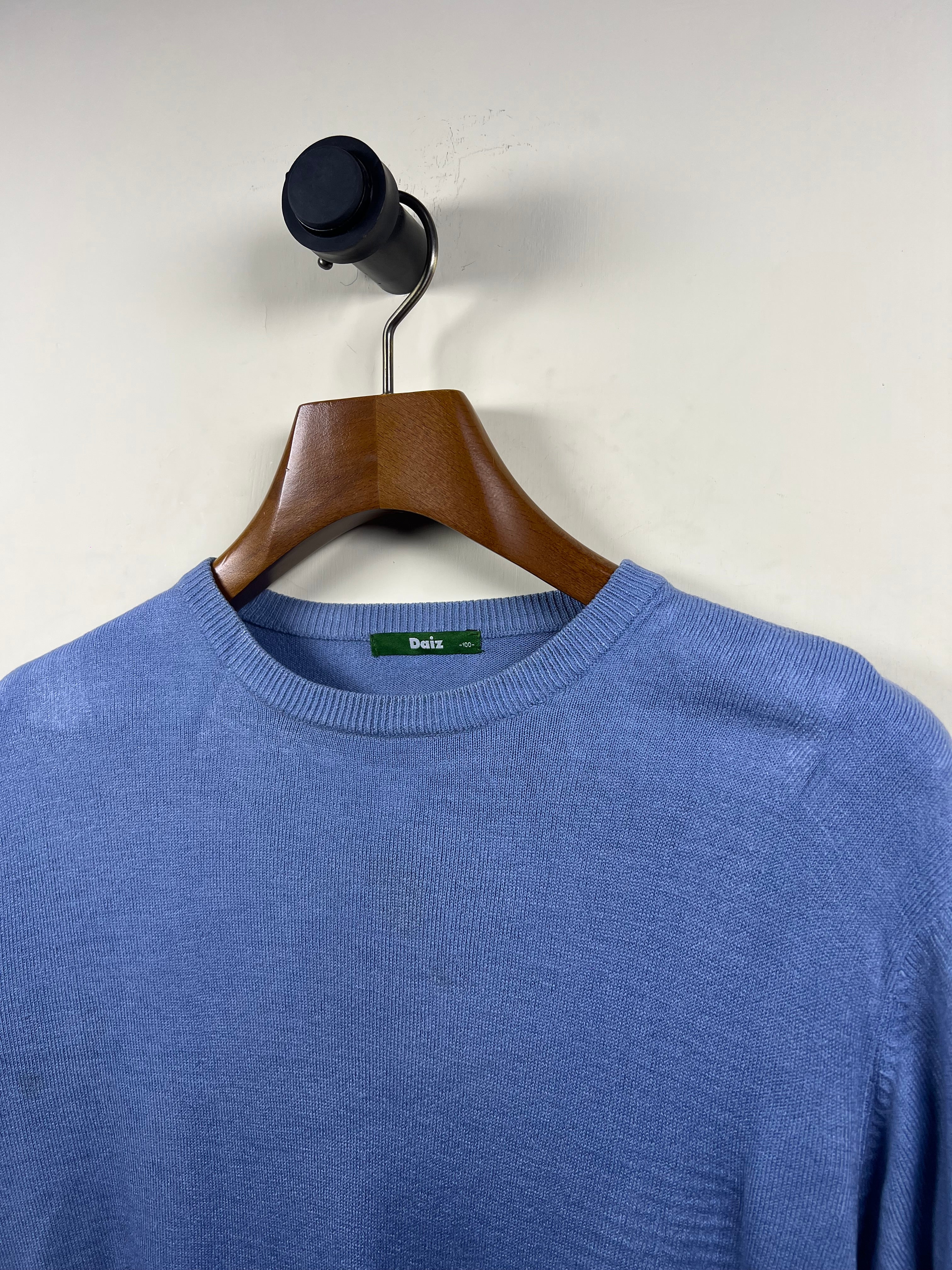 Daiz Sweater (Medium-Large)