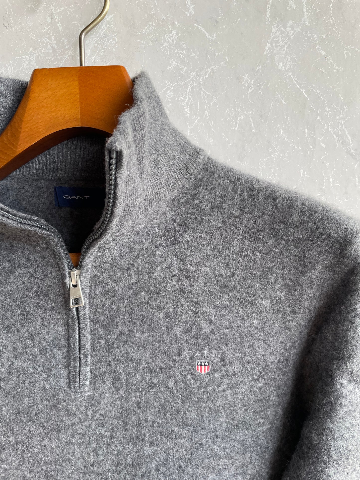 Gant Lambswool Zipper Sweater (Medium)