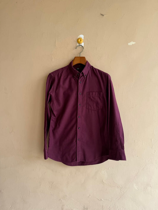 Uniqlo Buttoned Down Casual Shirt (Small)