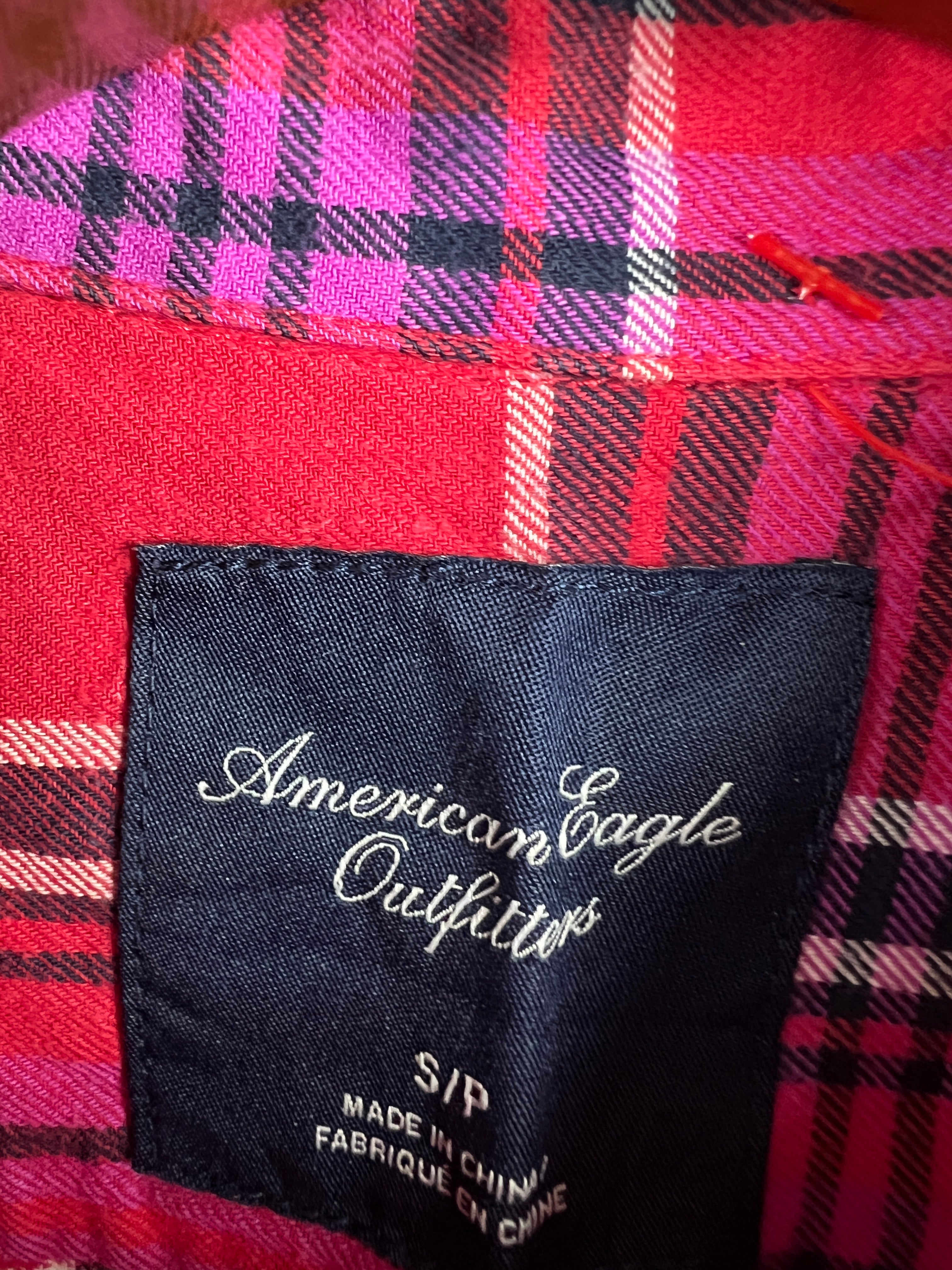 American Eagle Shirt (Women) (Small)