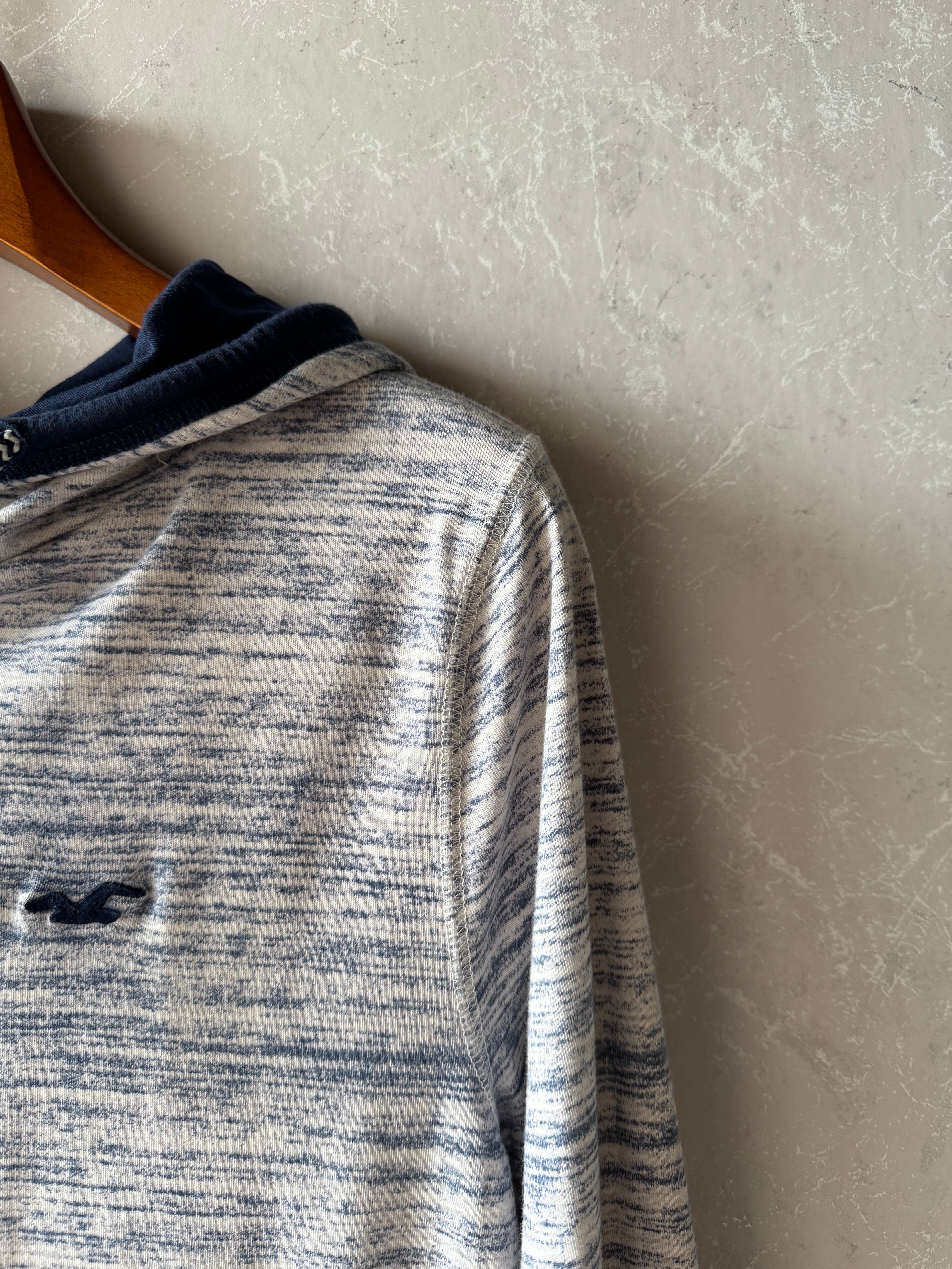 Hollister Hoodie (Small)