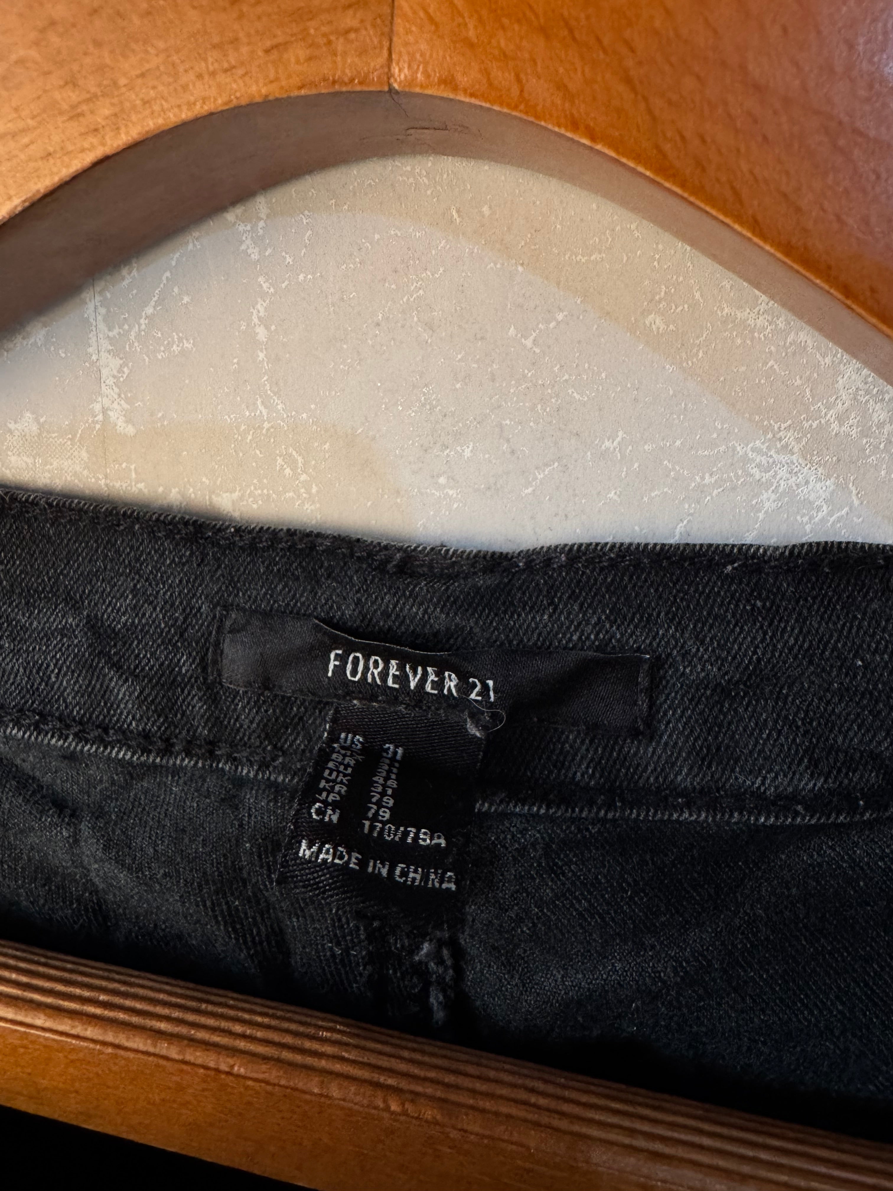 Forever 21 Jeans (Women) (Waist 34) (Medium)