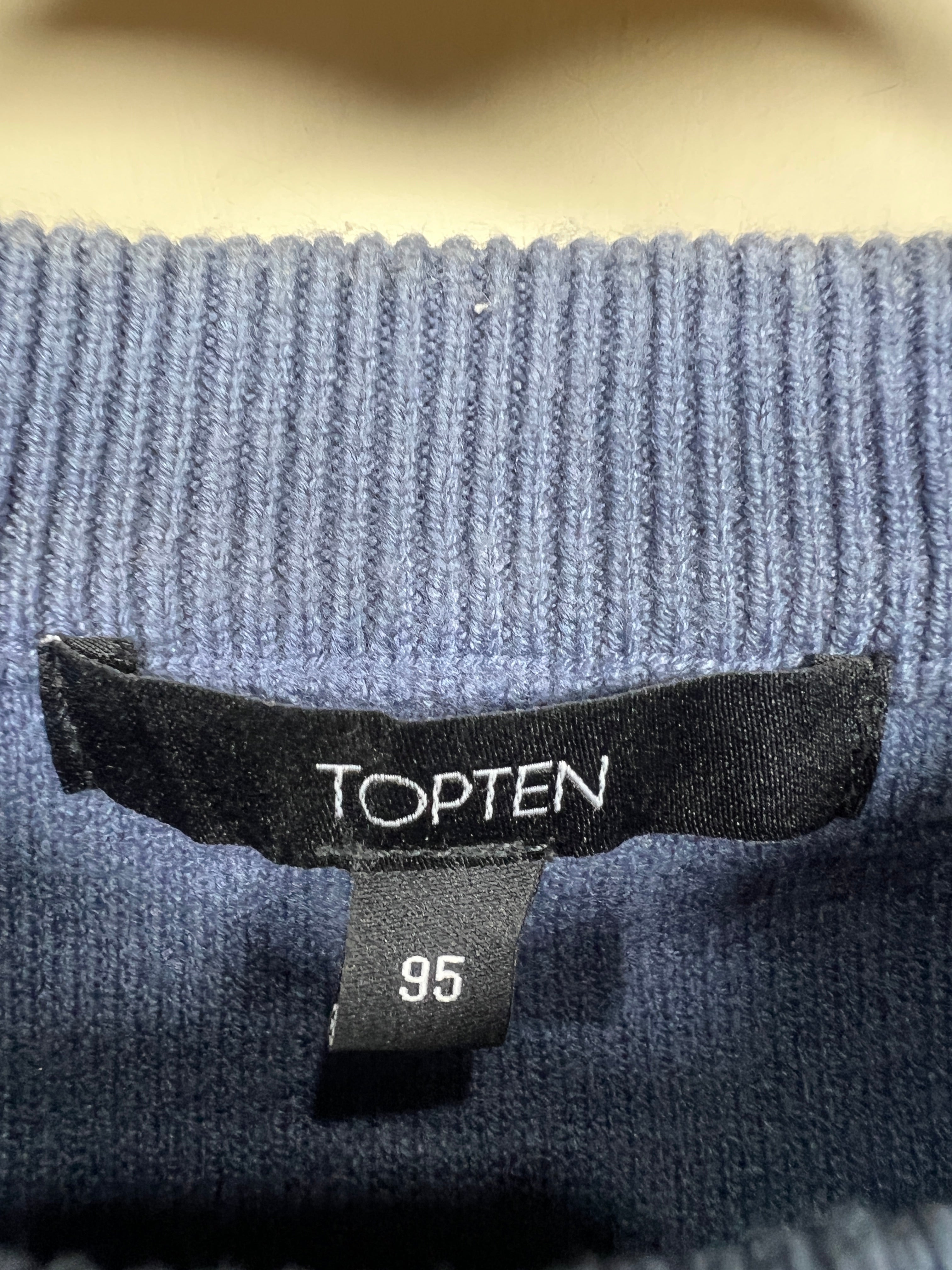 Top Ten Sweater (Medium-Large)