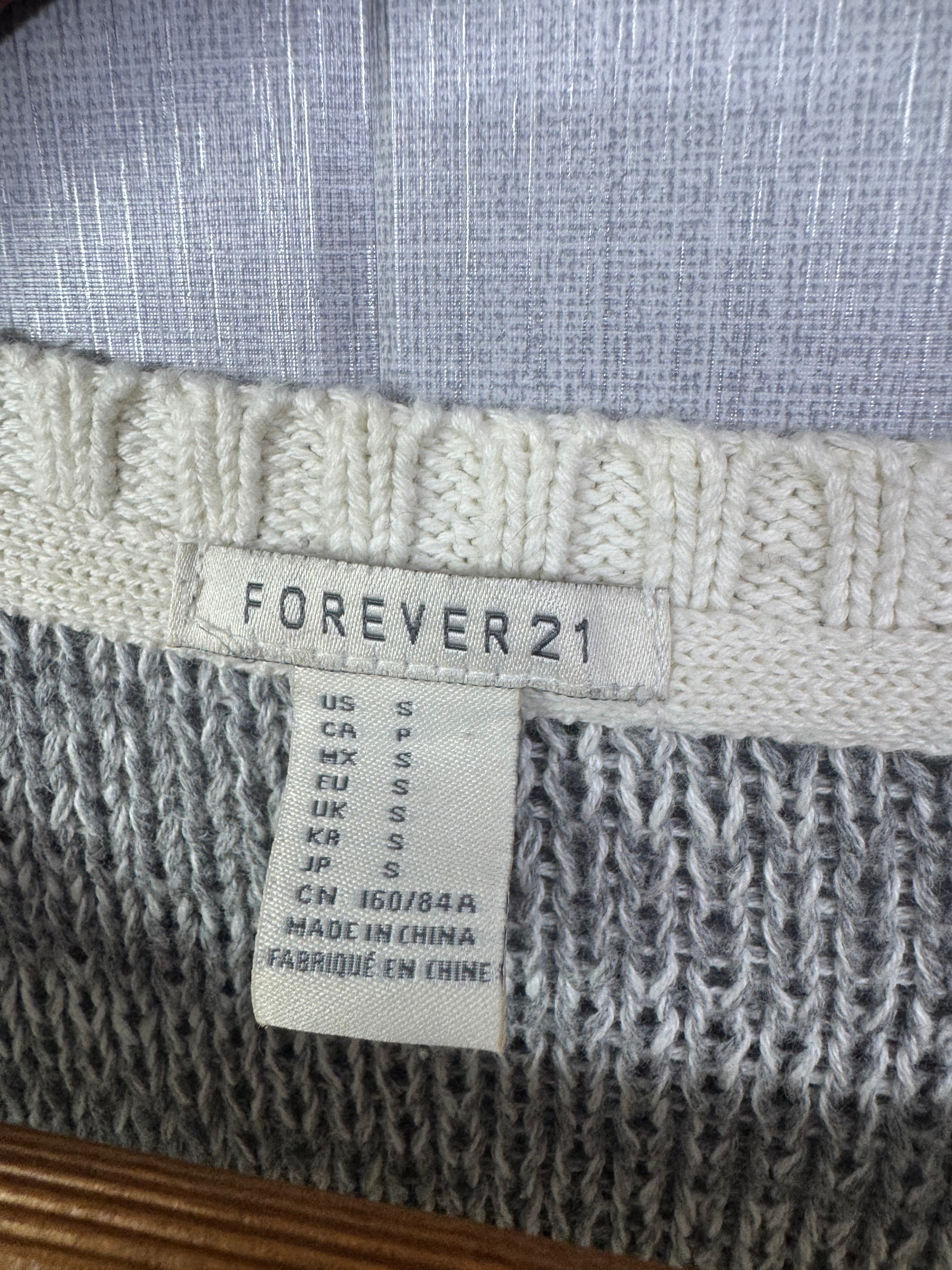 Forever 21 Knitted Sweater (Women) (Small-Medium)