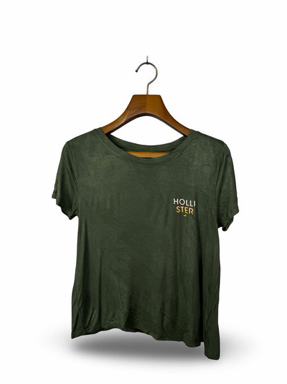 Hollister T-Shirt (Women) (Medium-Large)