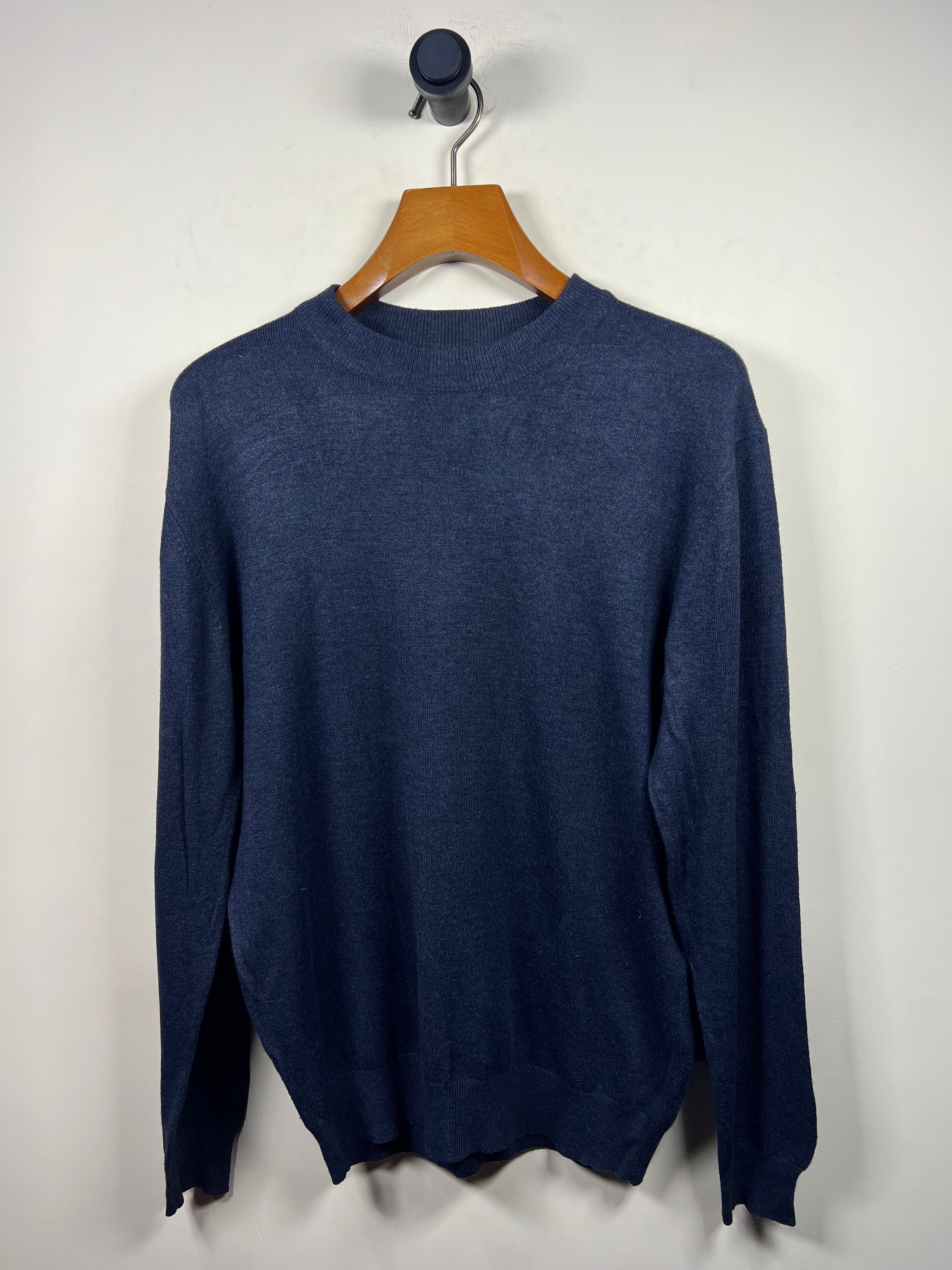 V Cut Mockneck Sweater (Medium-Large)