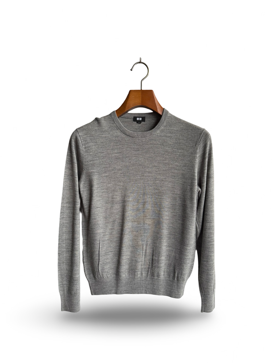 Uniqlo Merino Wool Sweater (F) (Small-Medium)