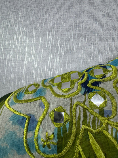 Peppermint Blouse (Women) (Medium-Large)