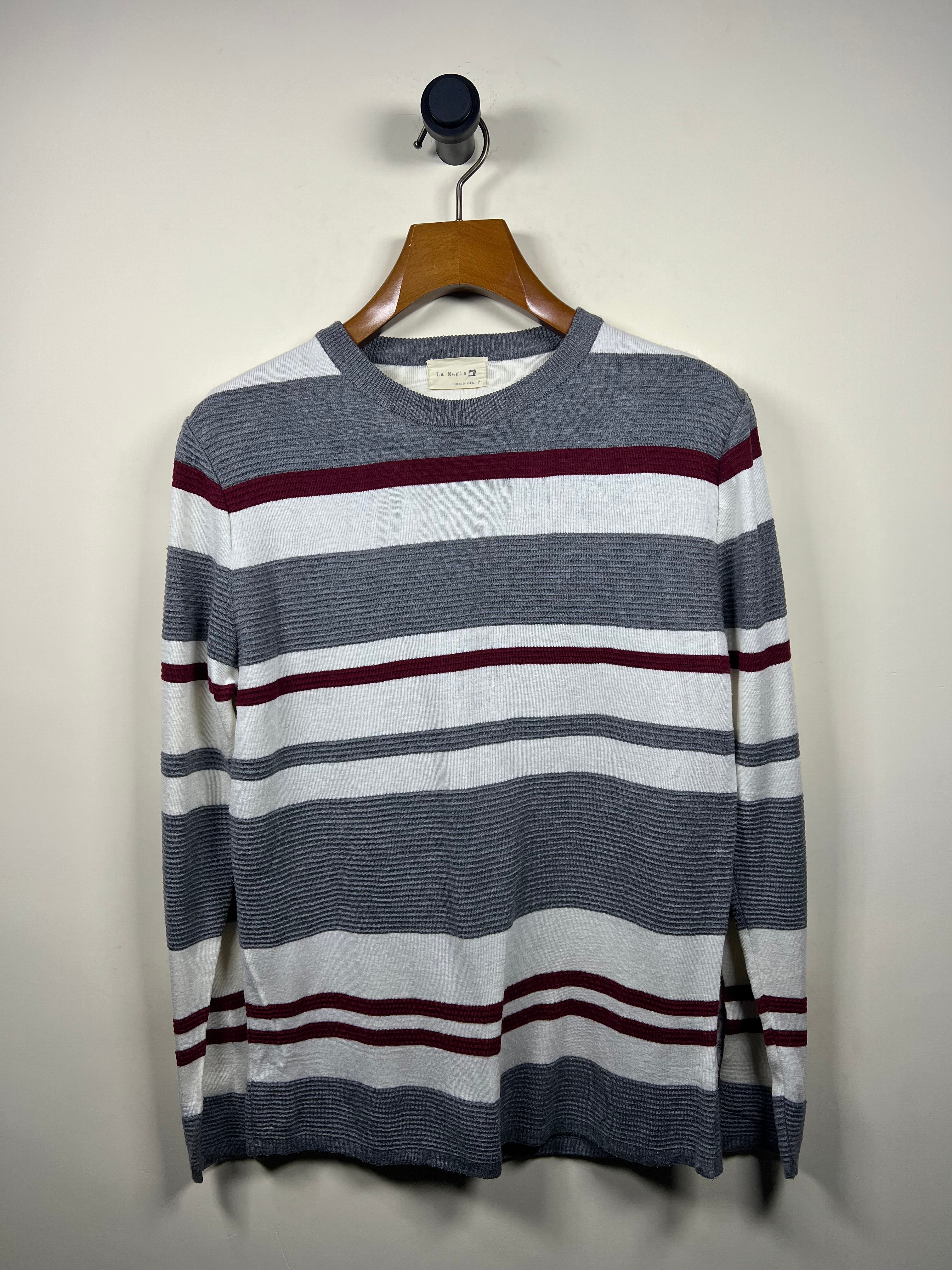 La Magic Knitted Sweater (Medium)