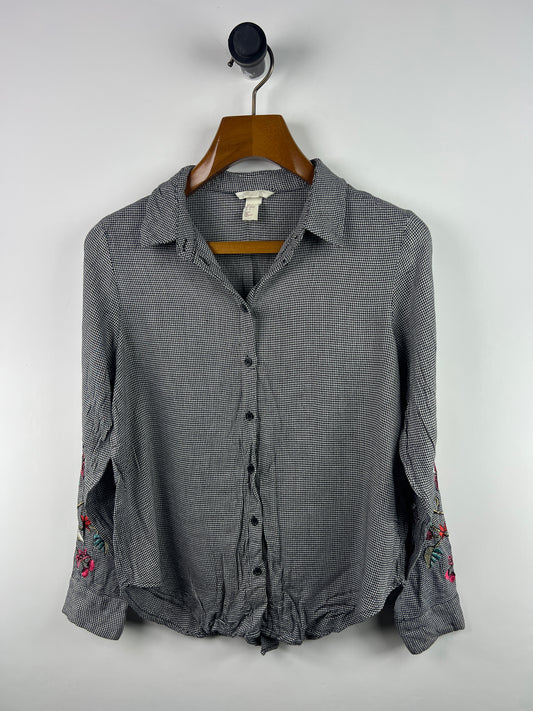 H&M Shirt (Women) (Small-Medium)