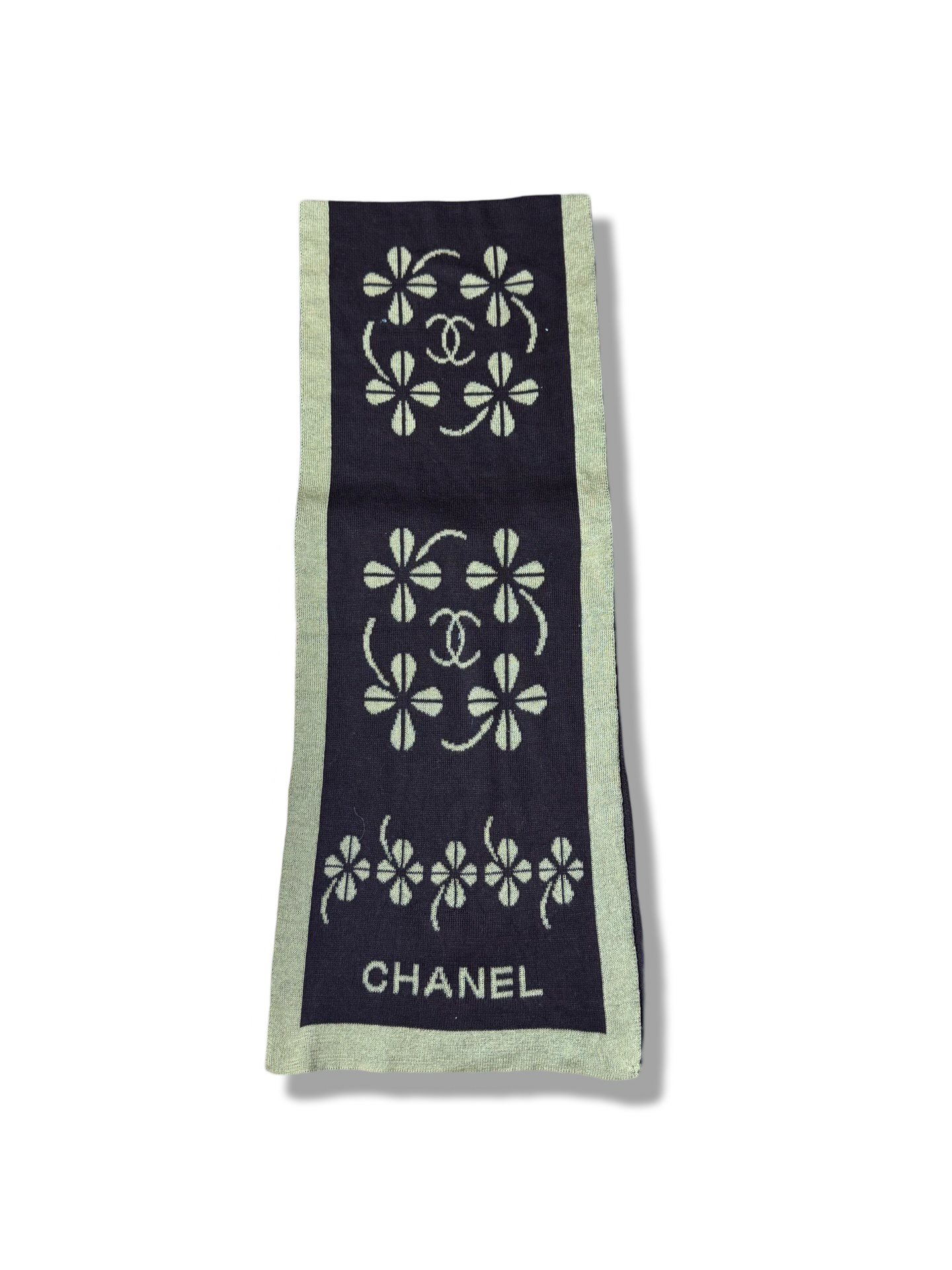 Chanel Muffler