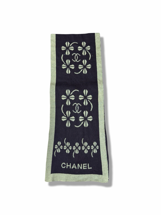 Chanel Muffler