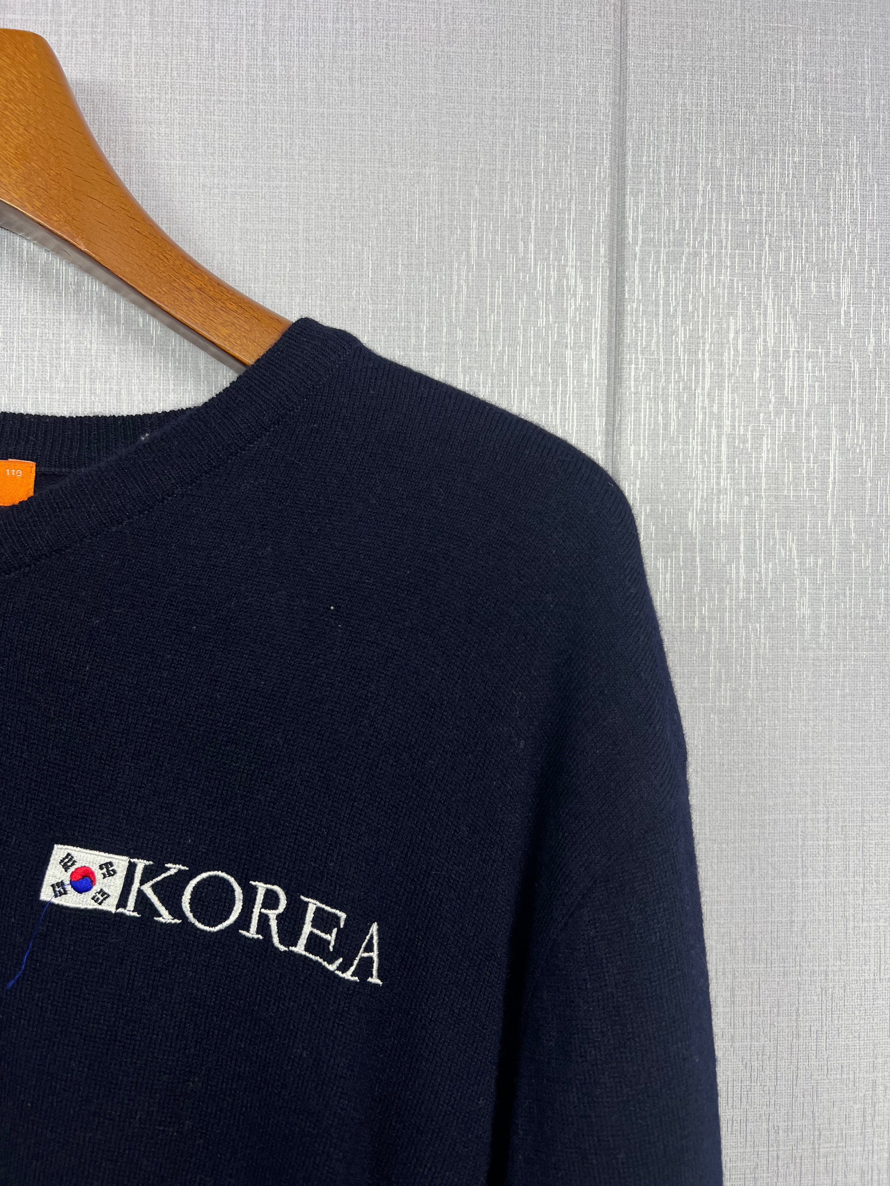 Elord Sweater (Medium)