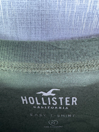 Hollister T-Shirt (Women) (Medium-Large)