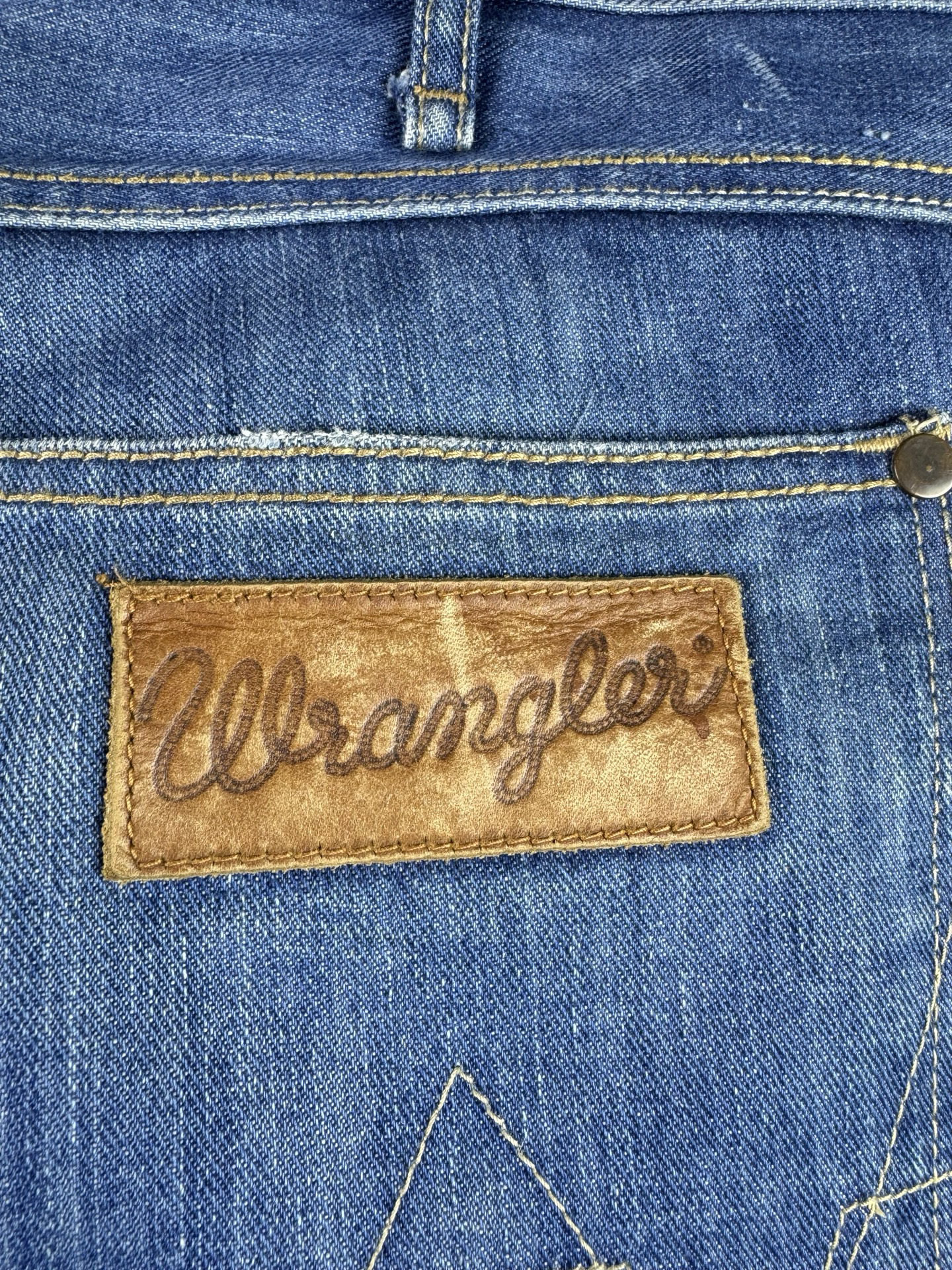 Wrangler Jeans (Waist 36-38)