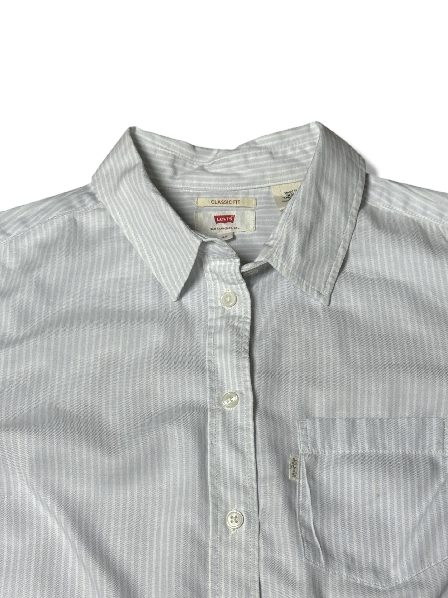 Levis Buttoned Up Dress Shirt (F) (Medium)