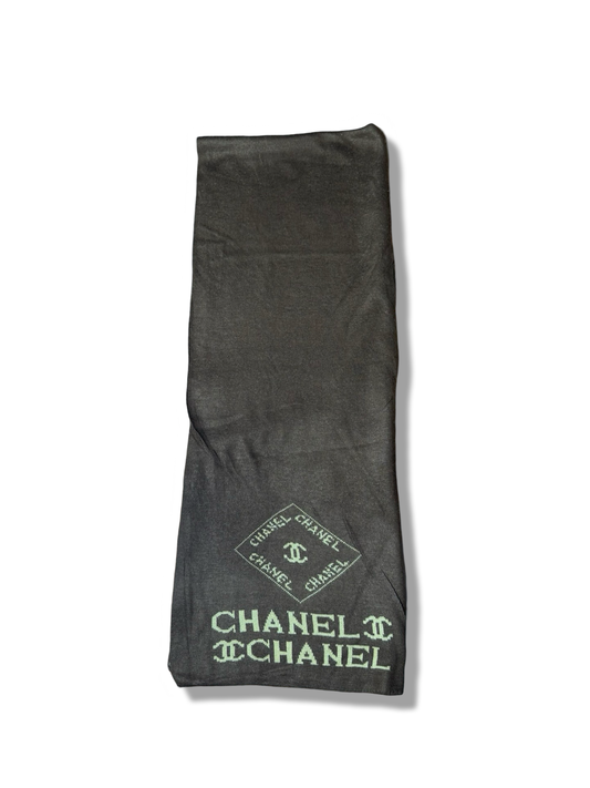 Chanel Muffler