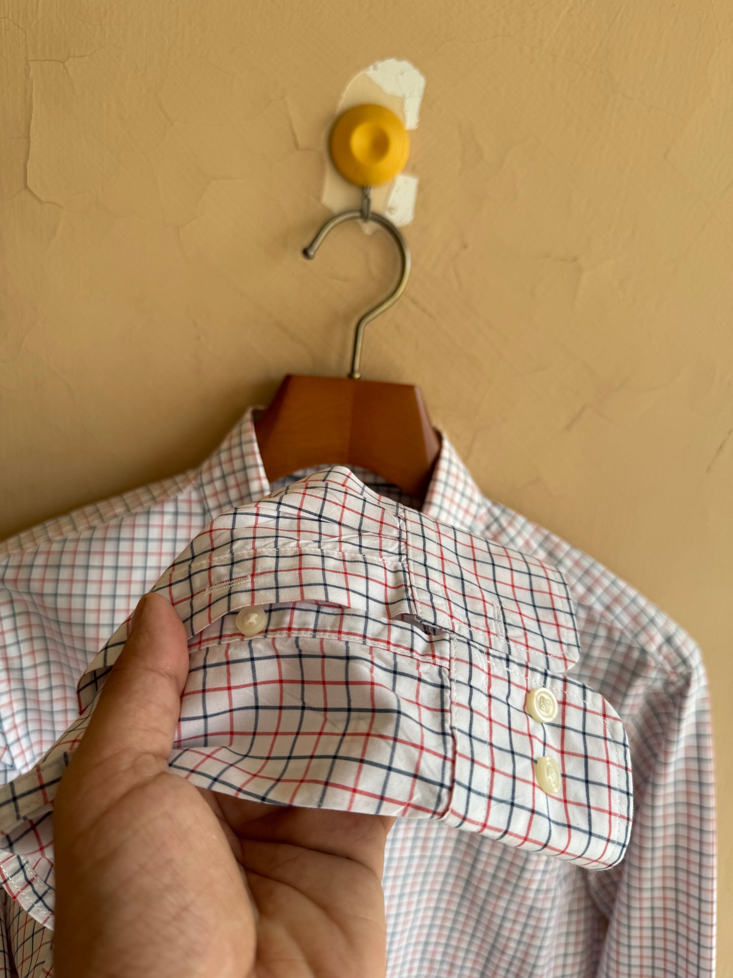 Uniqlo Buttoned Down Casual Shirt (Small-Medium)