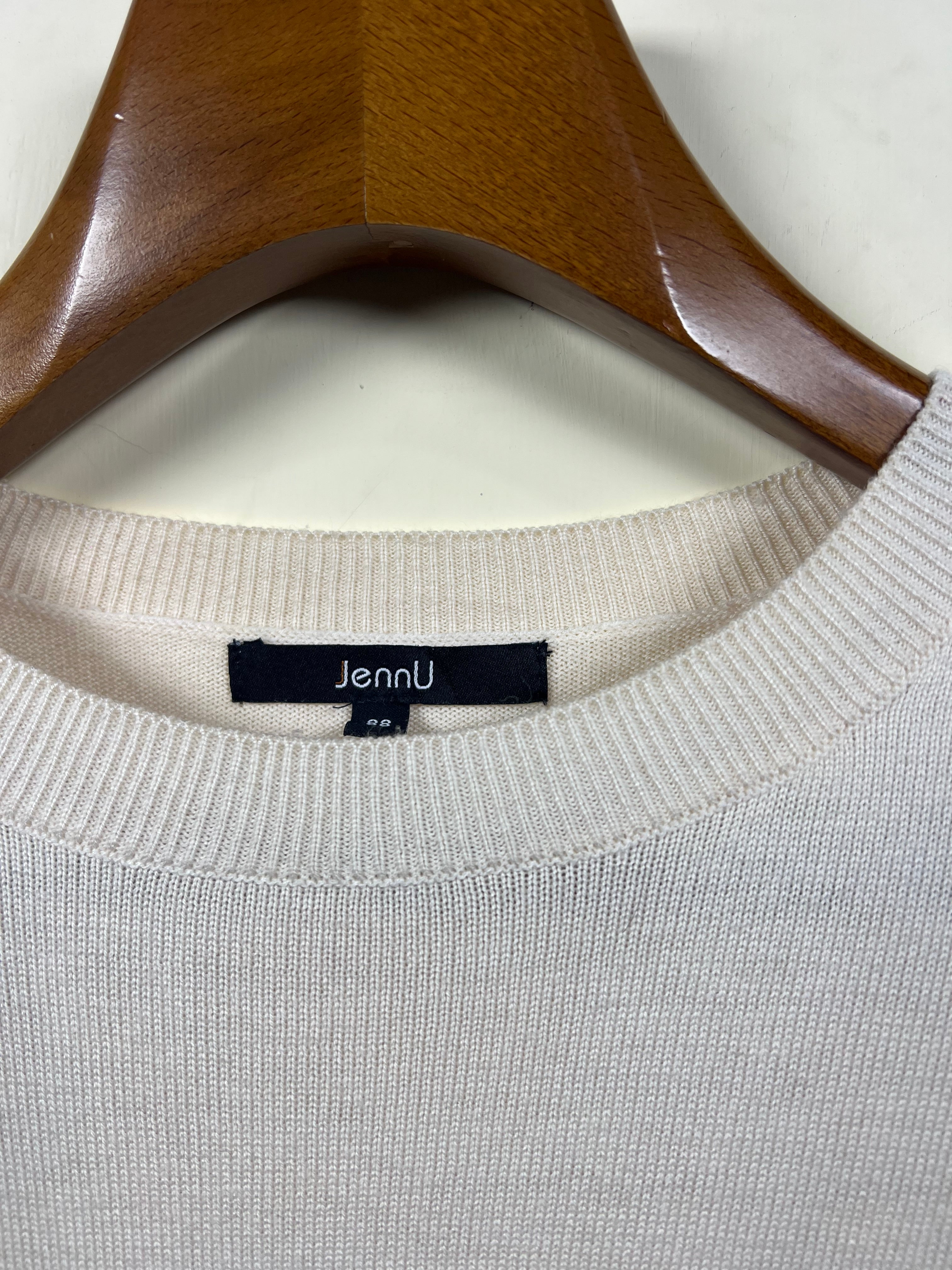 Jennu Sweater (Large)