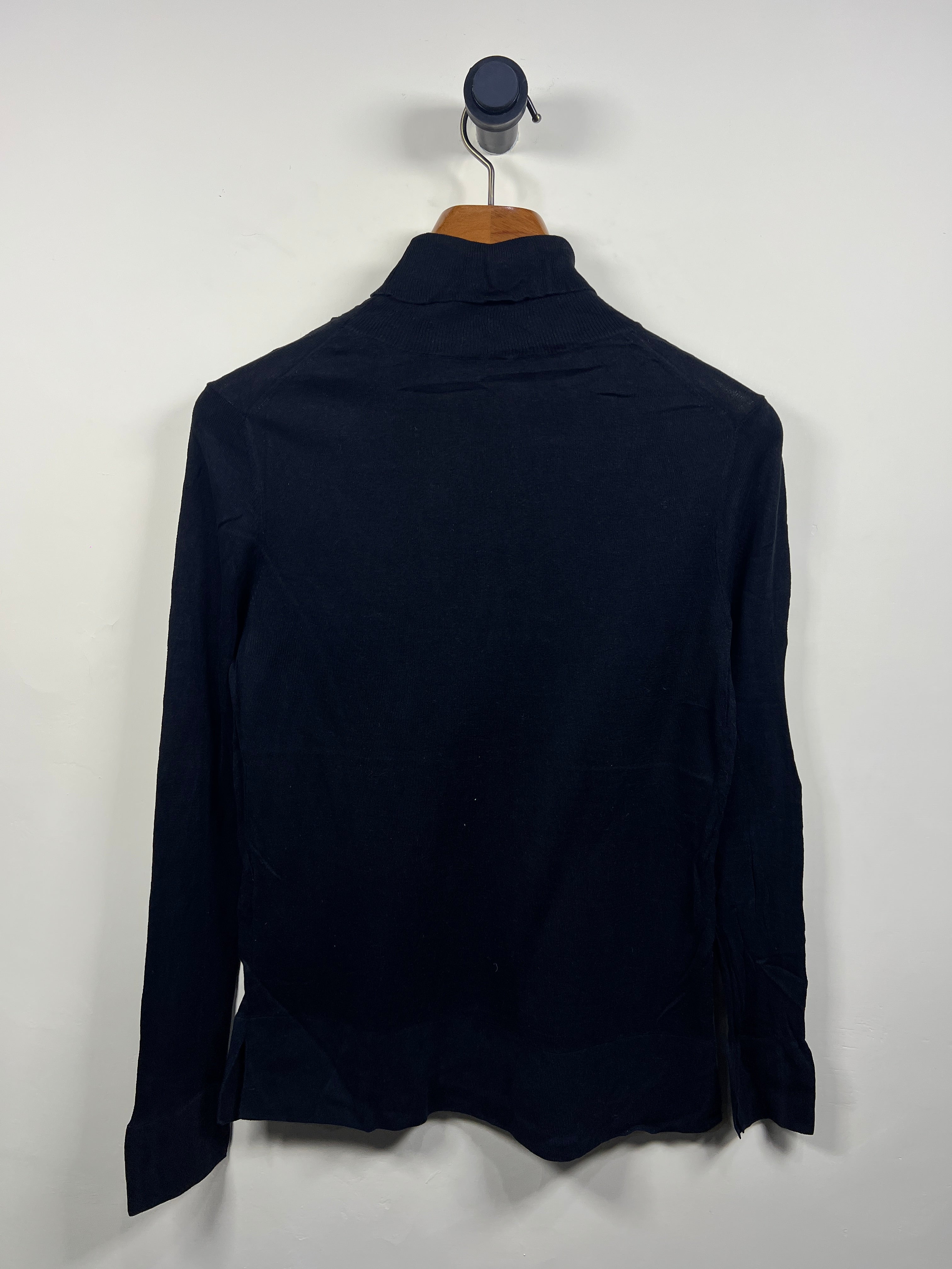 Turtle Neck Sweater (Women) (Small)