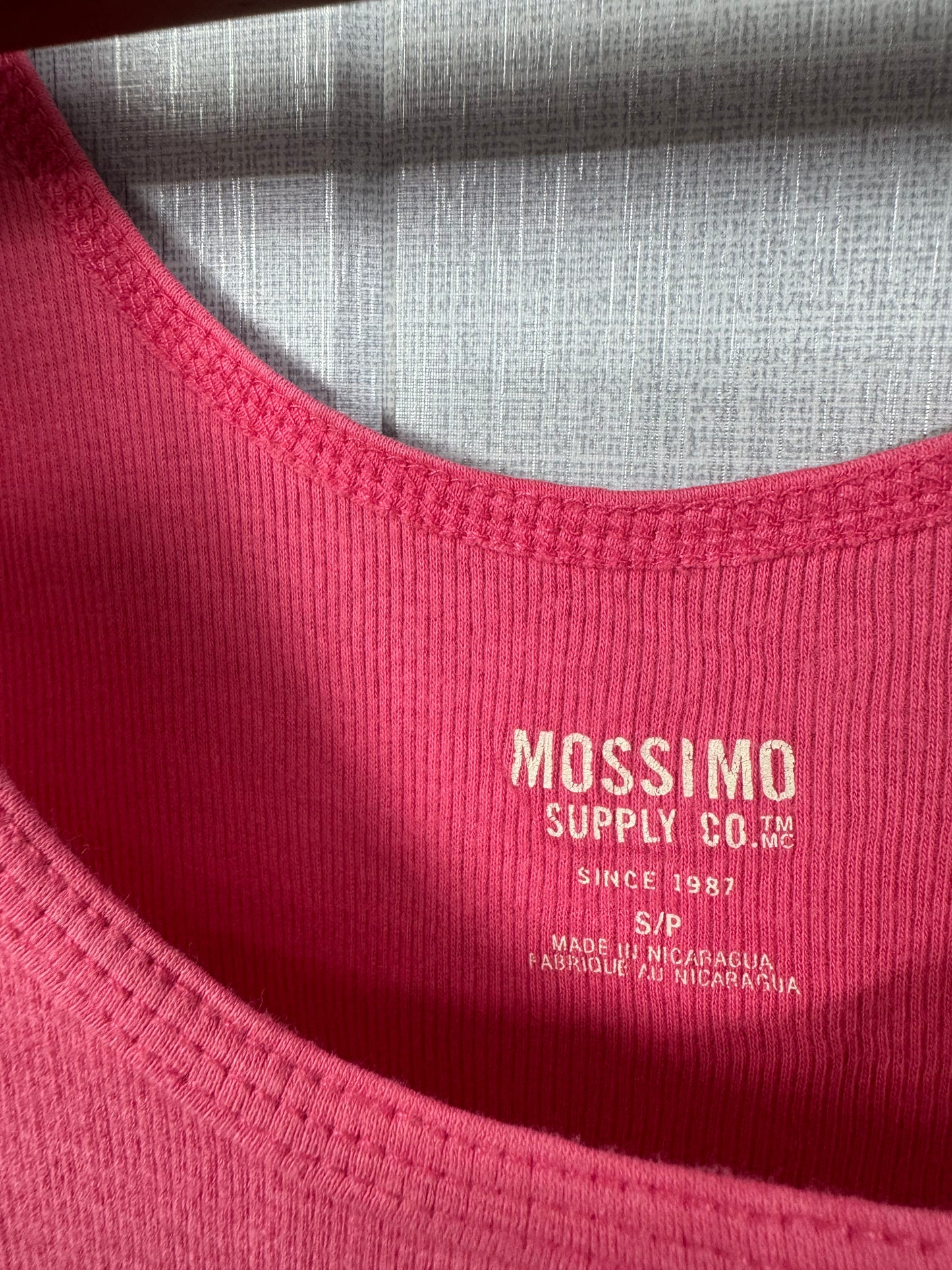 Mossimo Tank Top (Women) (X-Small/Small)
