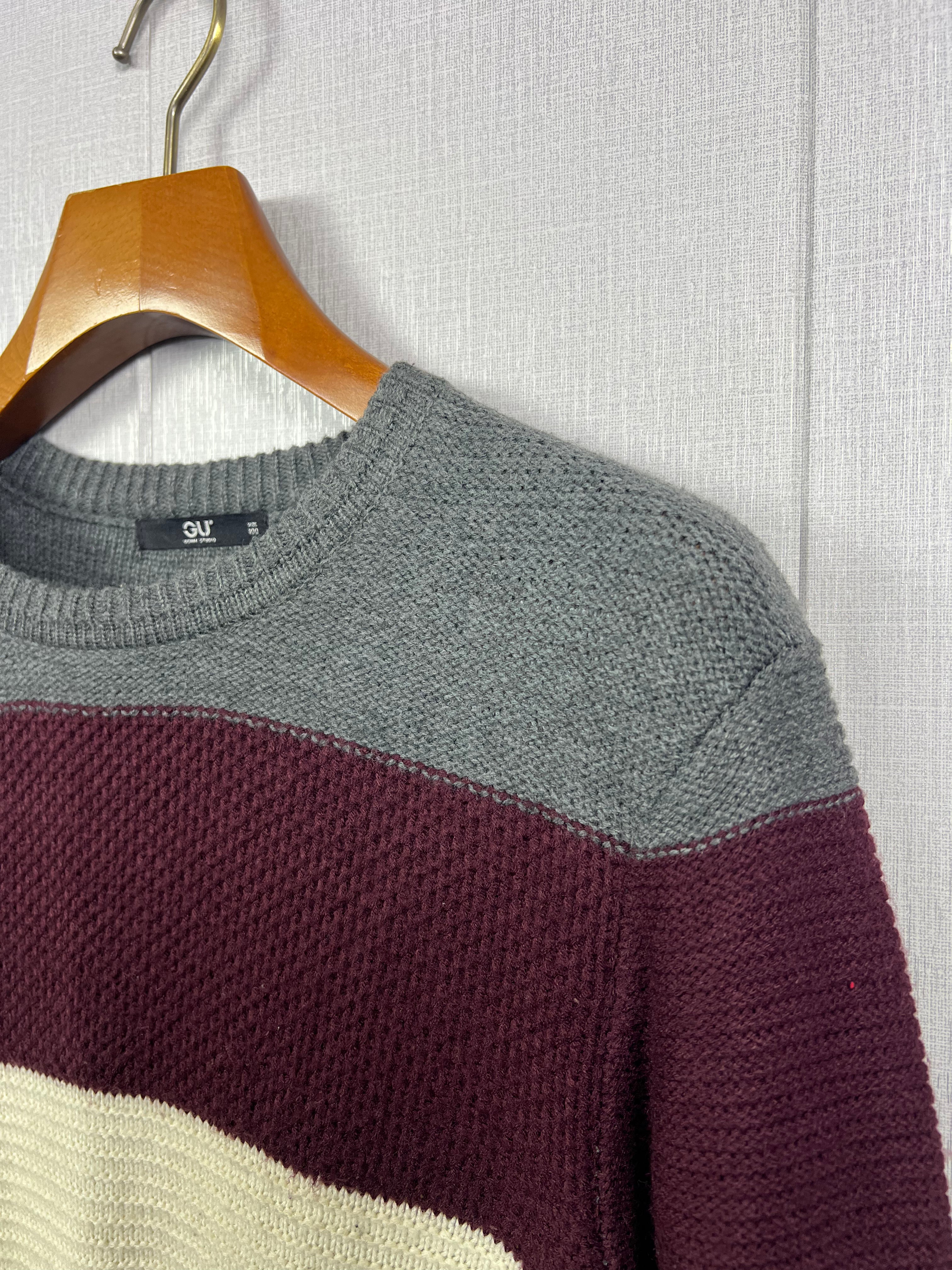 GU Knitted Sweater (Medium)