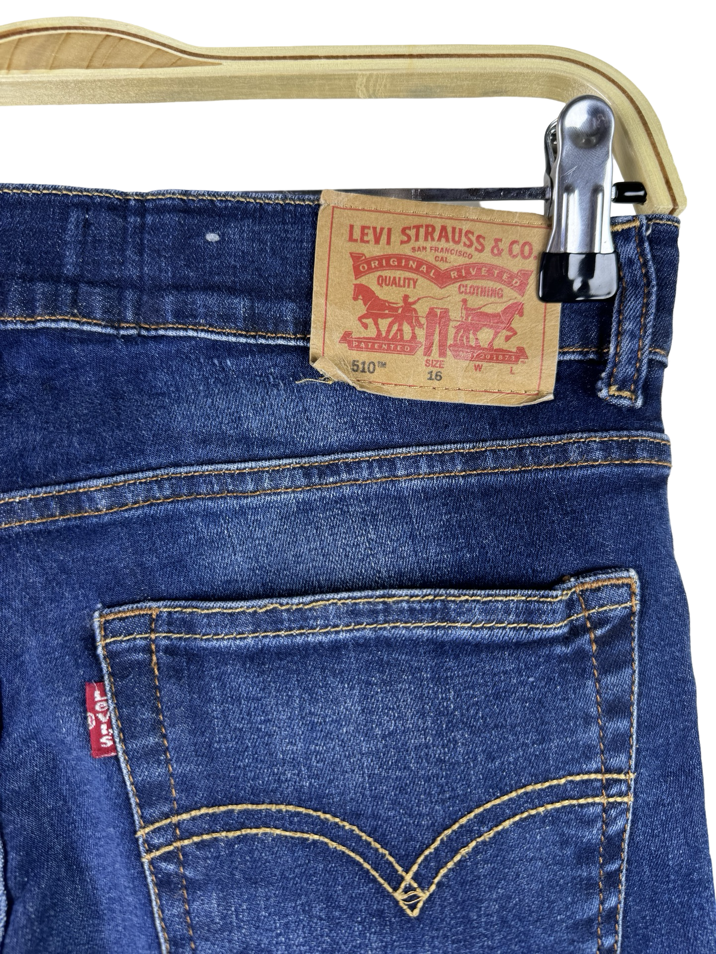 Levis Jeans (Waist 30-32)