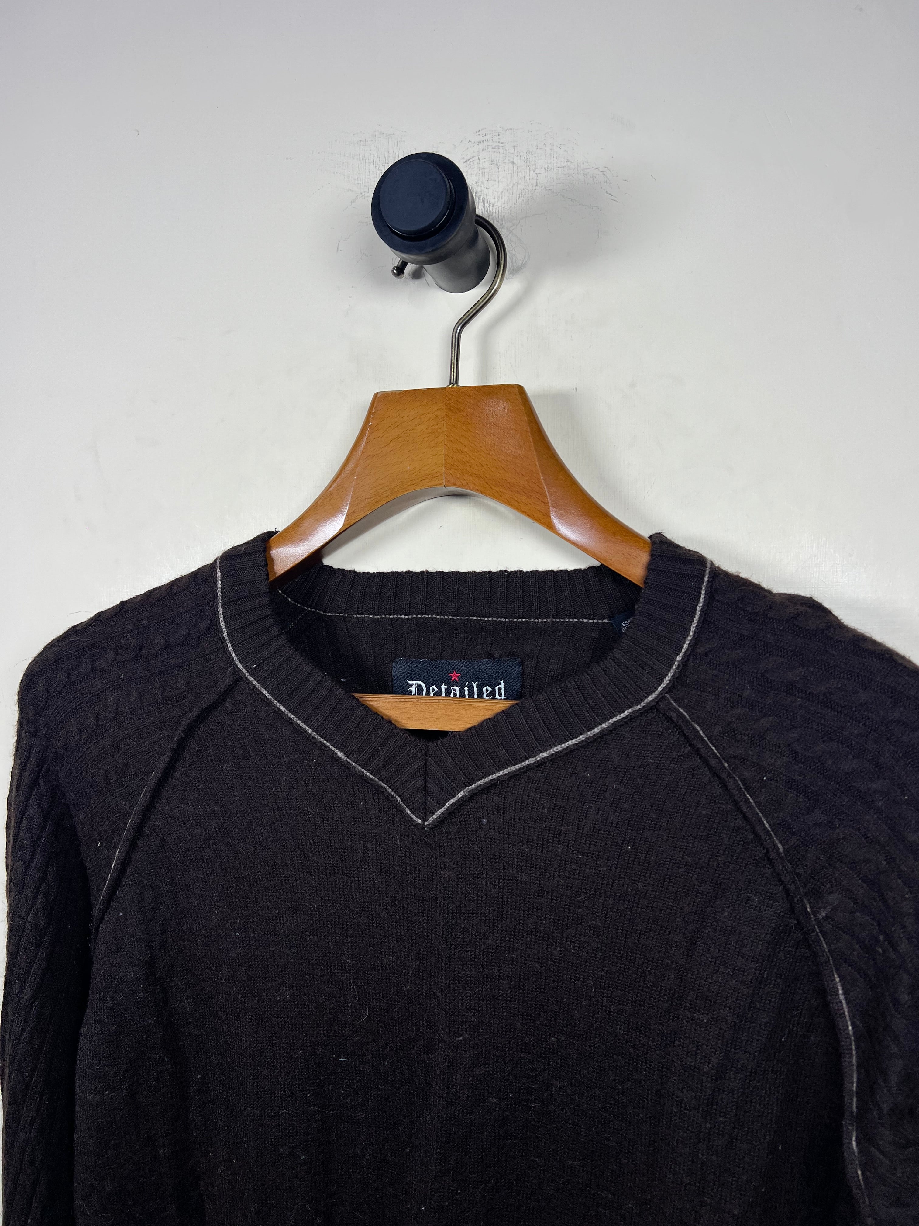 American Wear Sweater (Medium-Large)