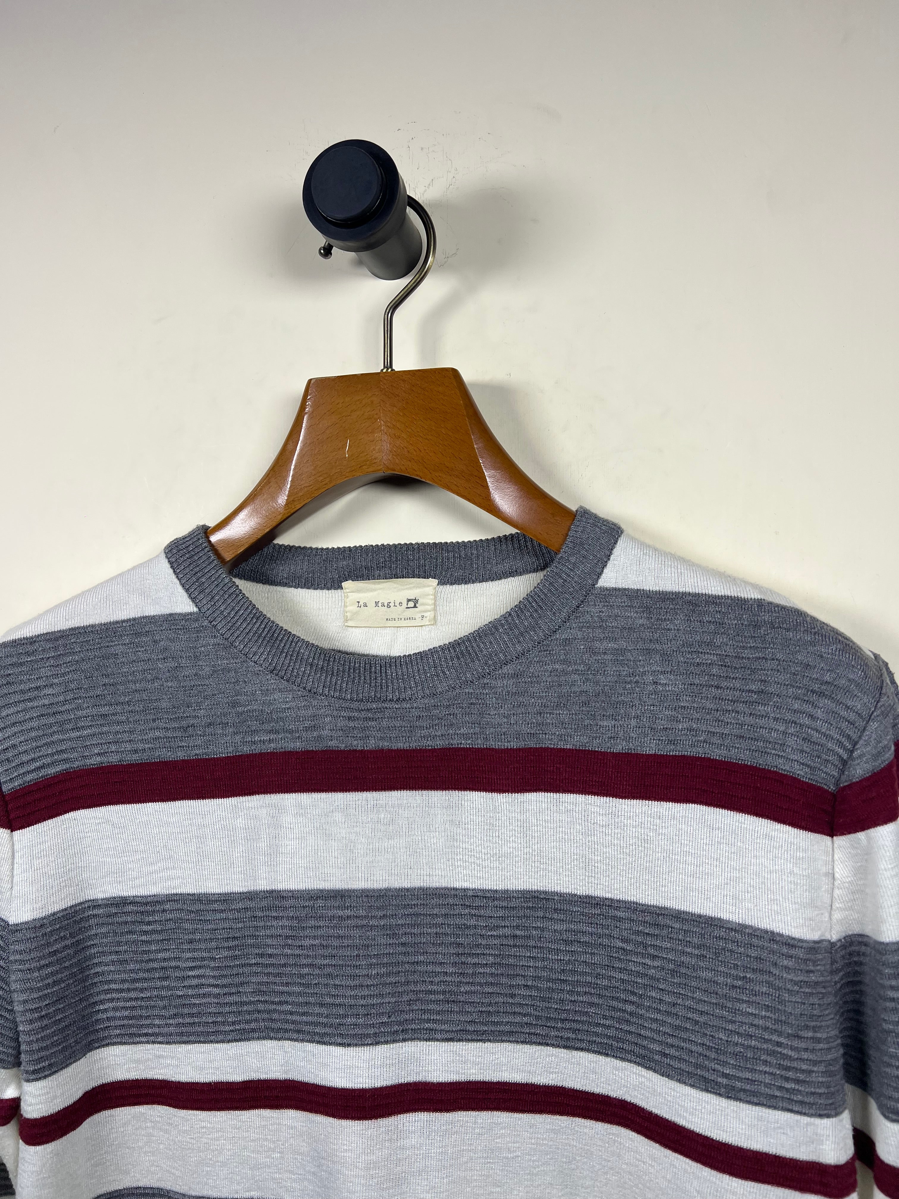 La Magic Knitted Sweater (Medium)