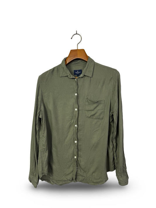 American Eagle Shirt (Women) (Medium-Large)