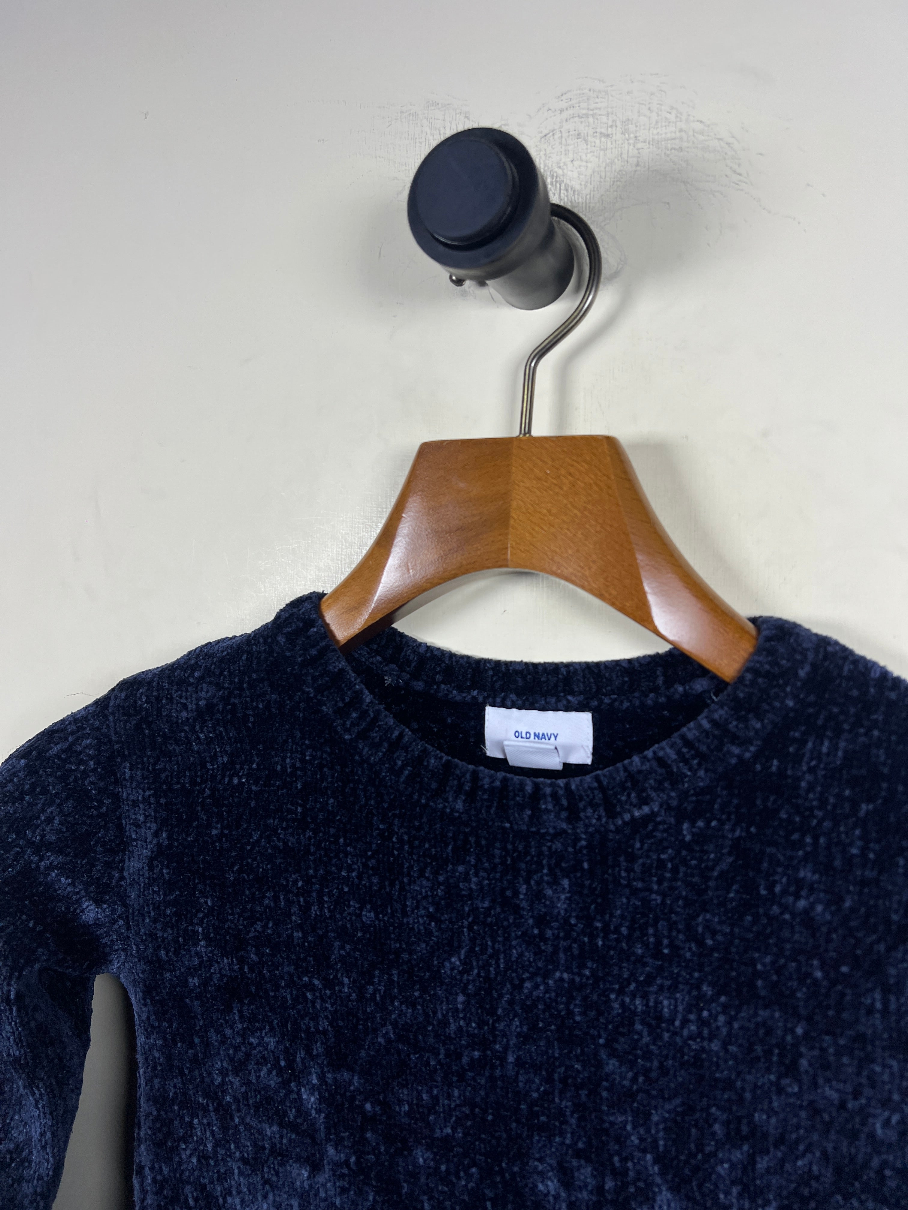 Old Navy Crop Velvet Sweater (Women) (X-Small)