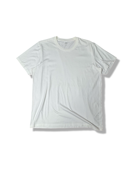 Uniqlo T-Shirt (Medium)