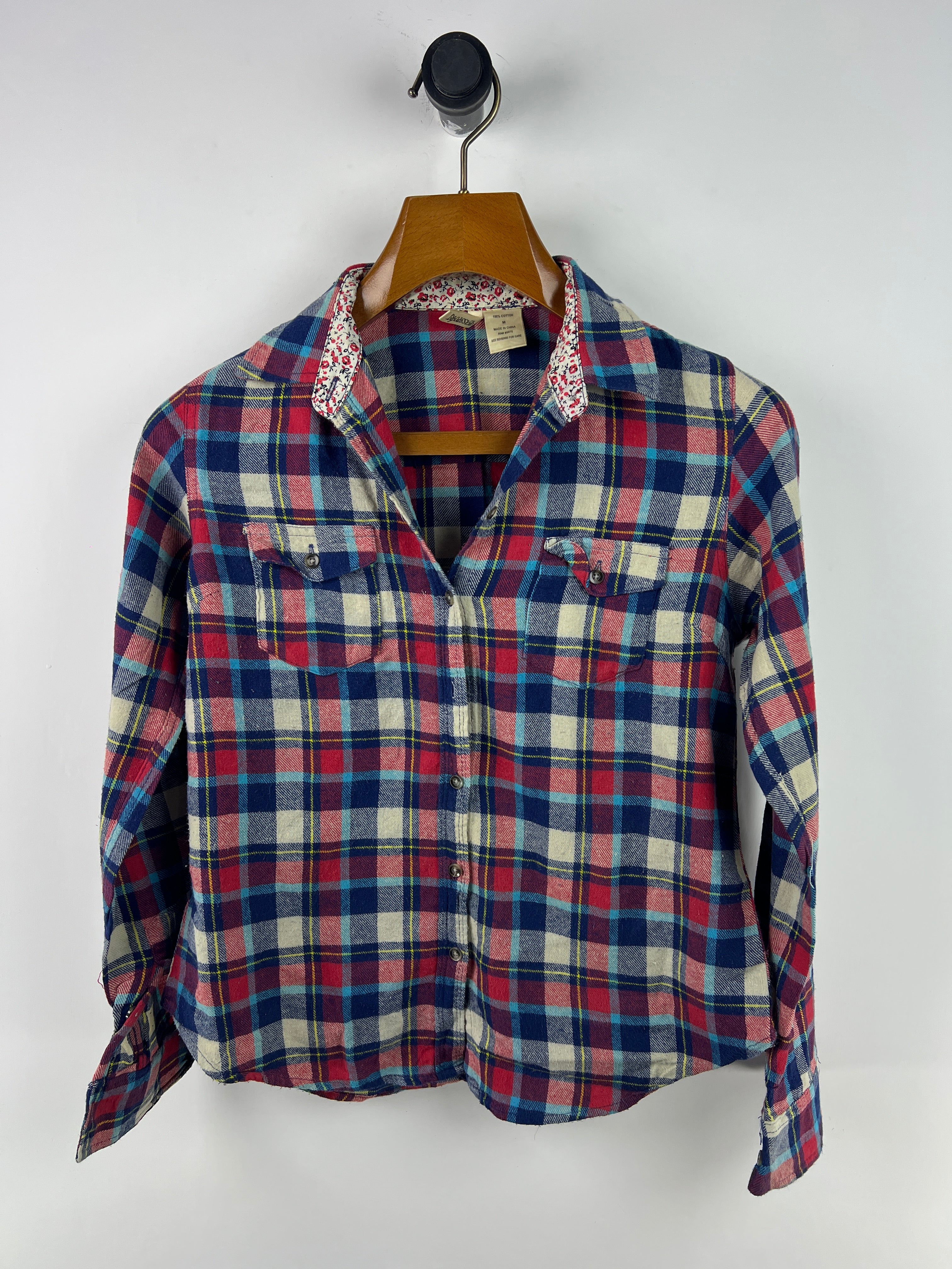 Passport Shirt (Women) (Small-Meidum)