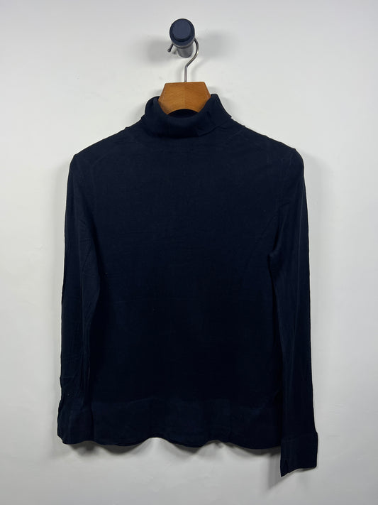 Turtle Neck Sweater (Women) (Small)