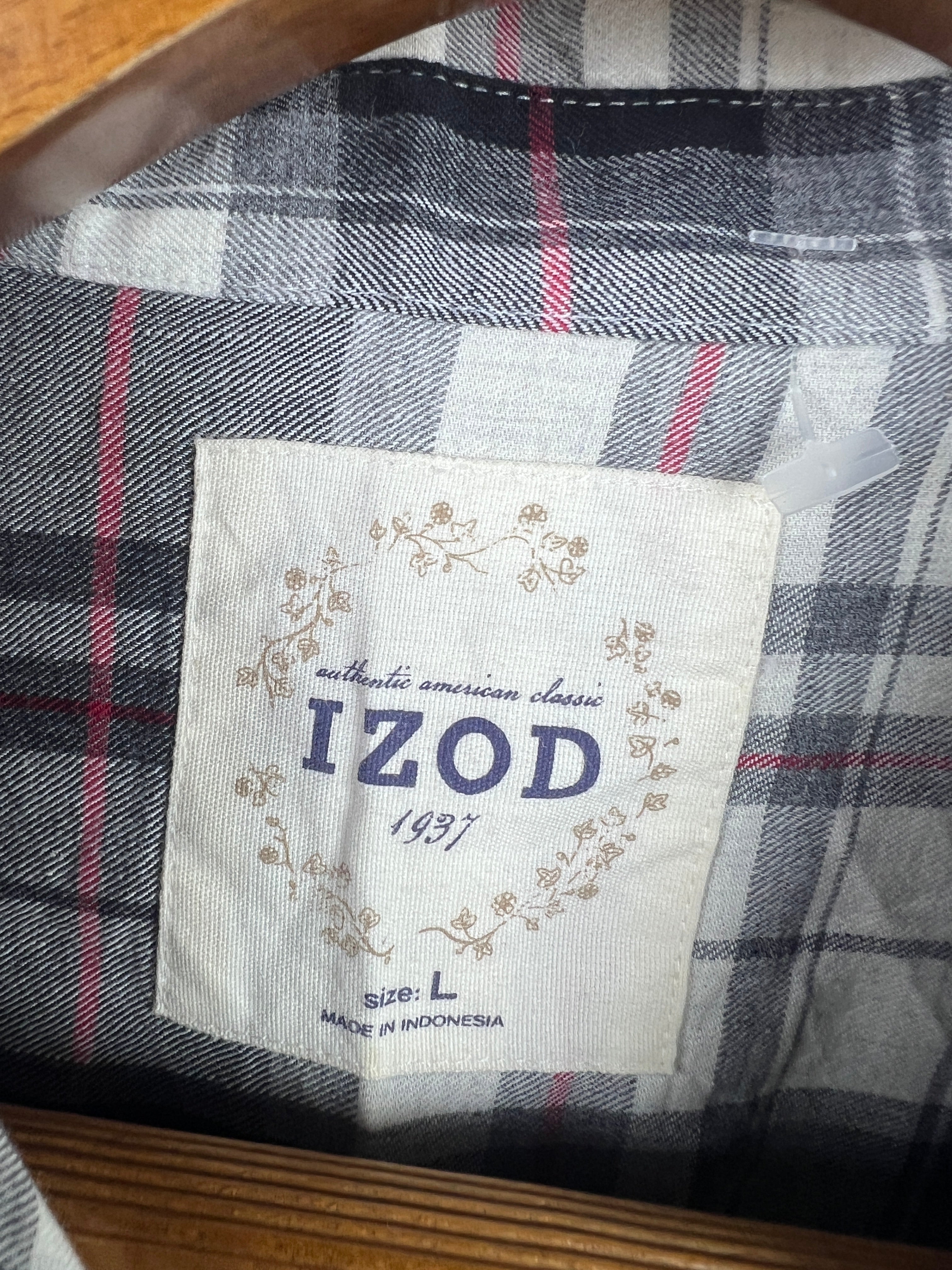 Izod Shirt (Women) (X-Large)