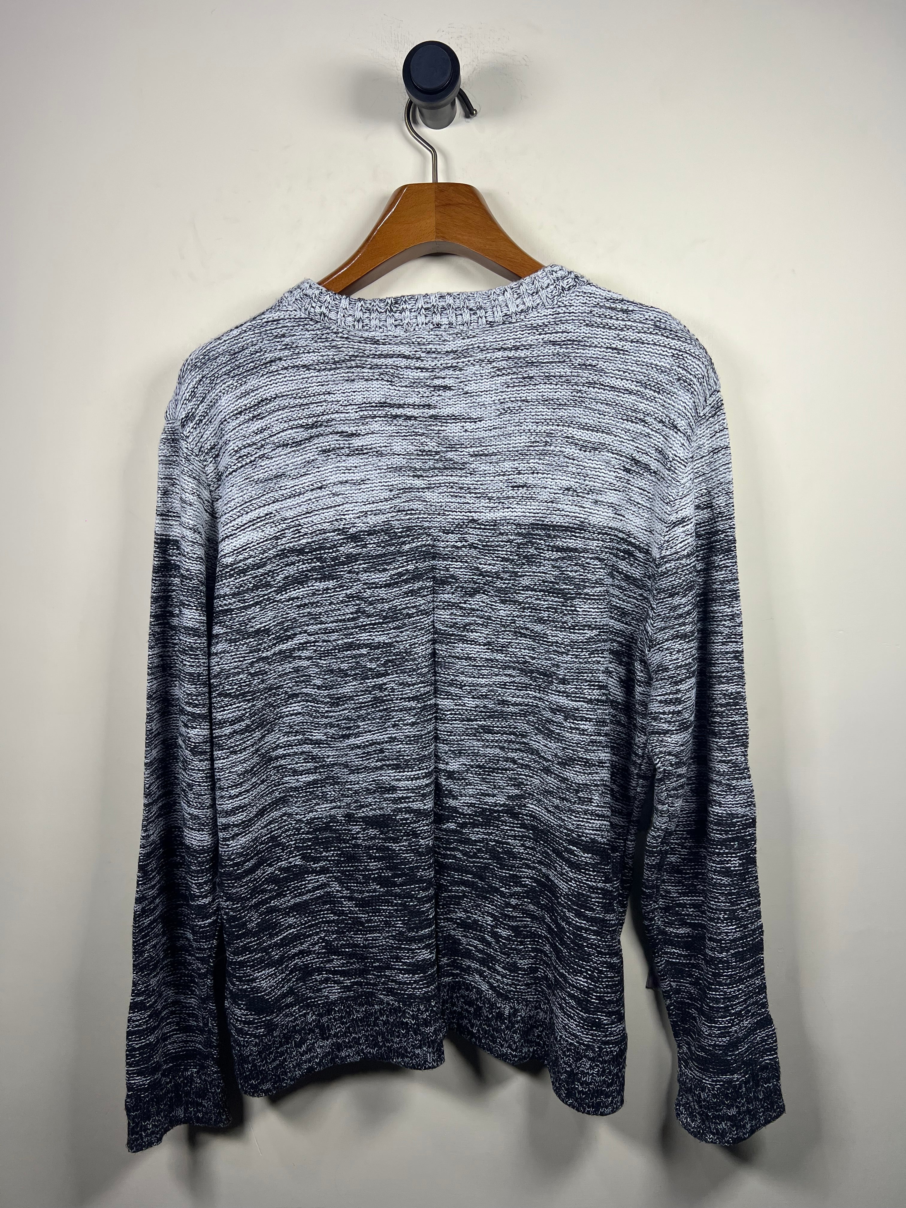 TE Knitted Sweater (Large)