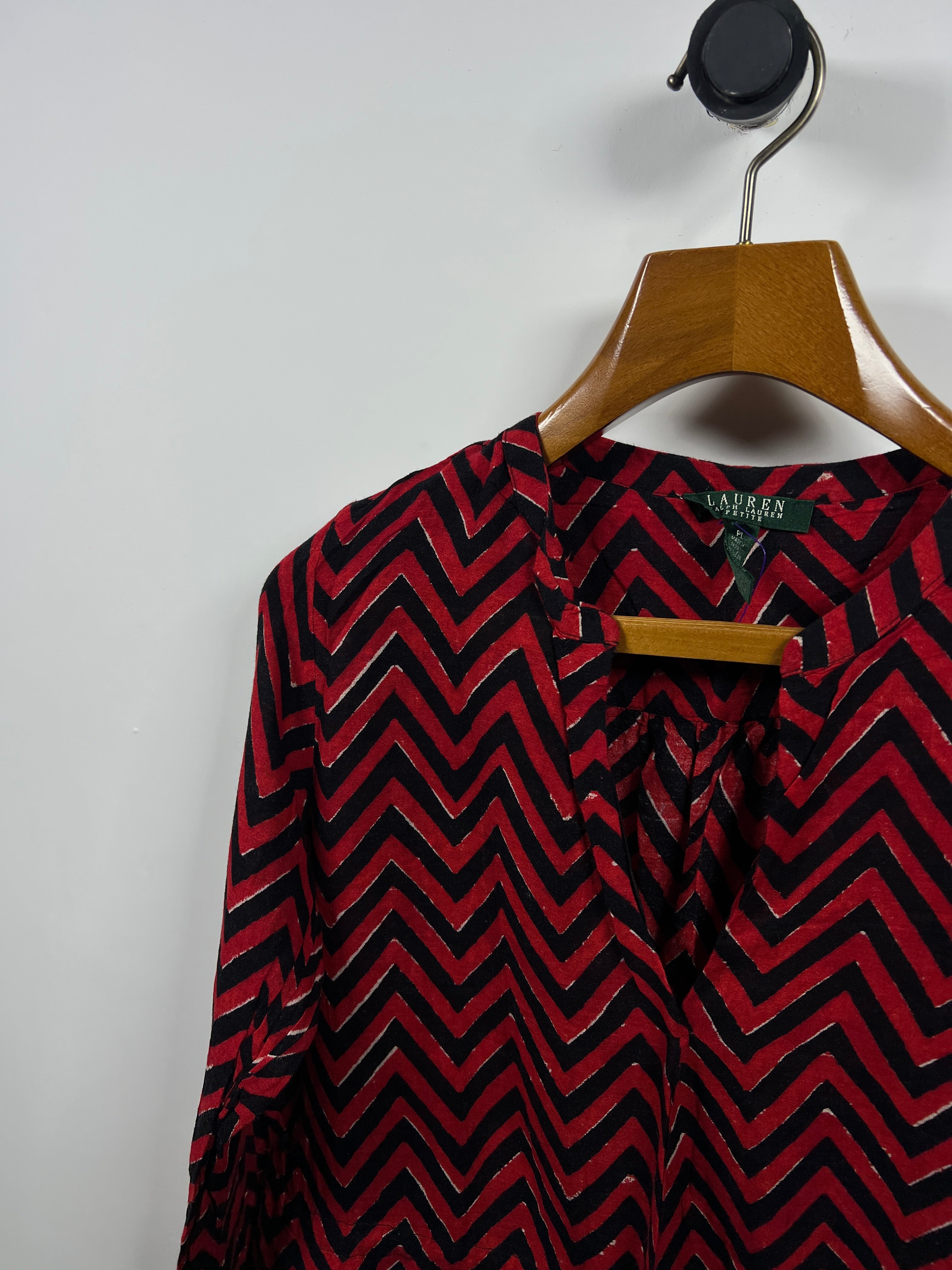 Ralph Lauren Blouse (Women) (Medium-Large)