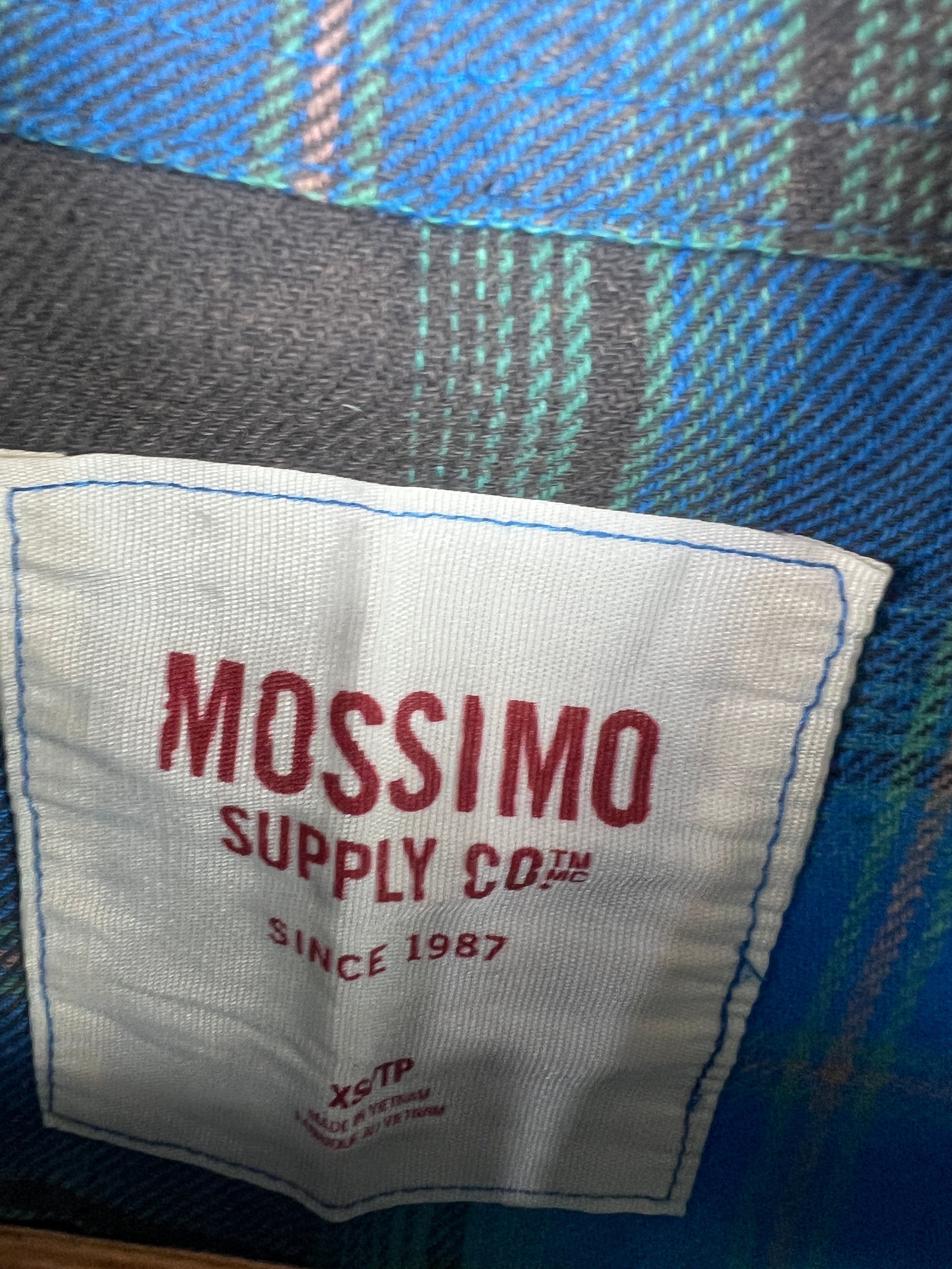 Mossimo Shirt (Women) (Small)