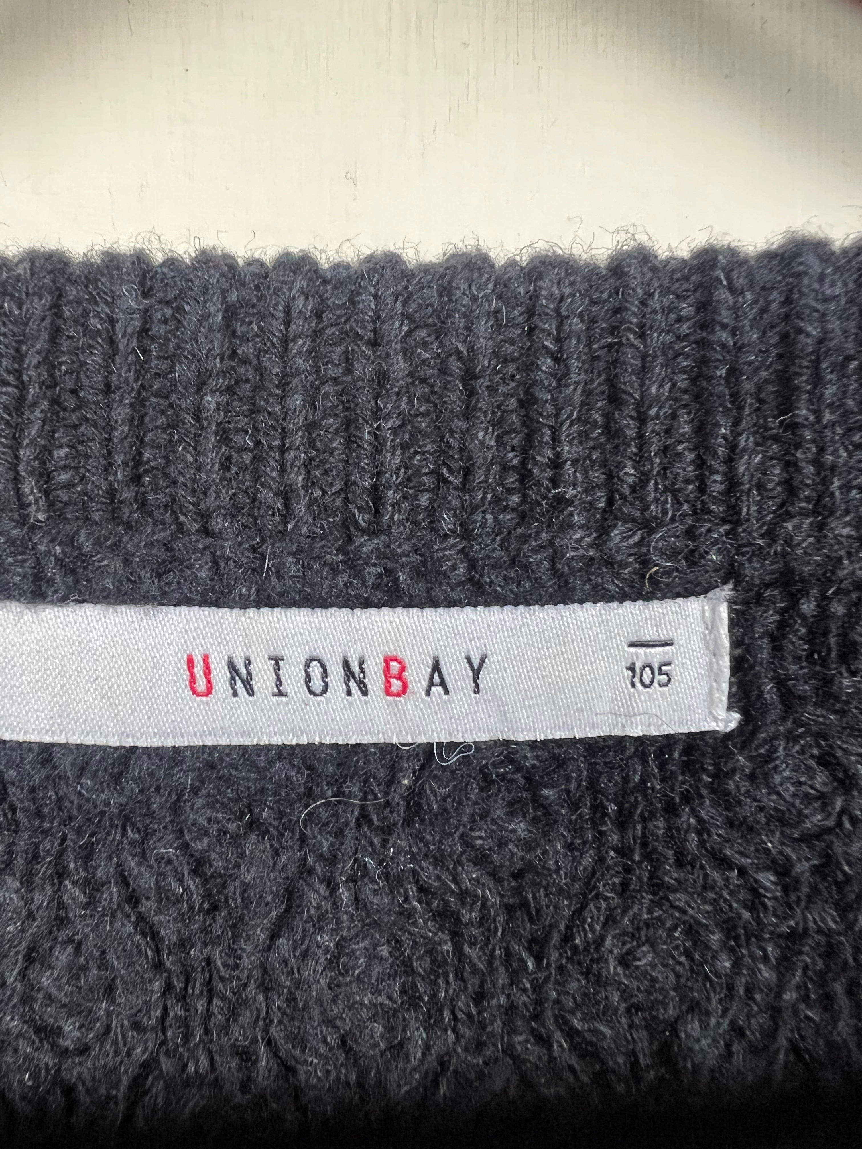 Union Bay Cable Knitted Sweater (Medium)