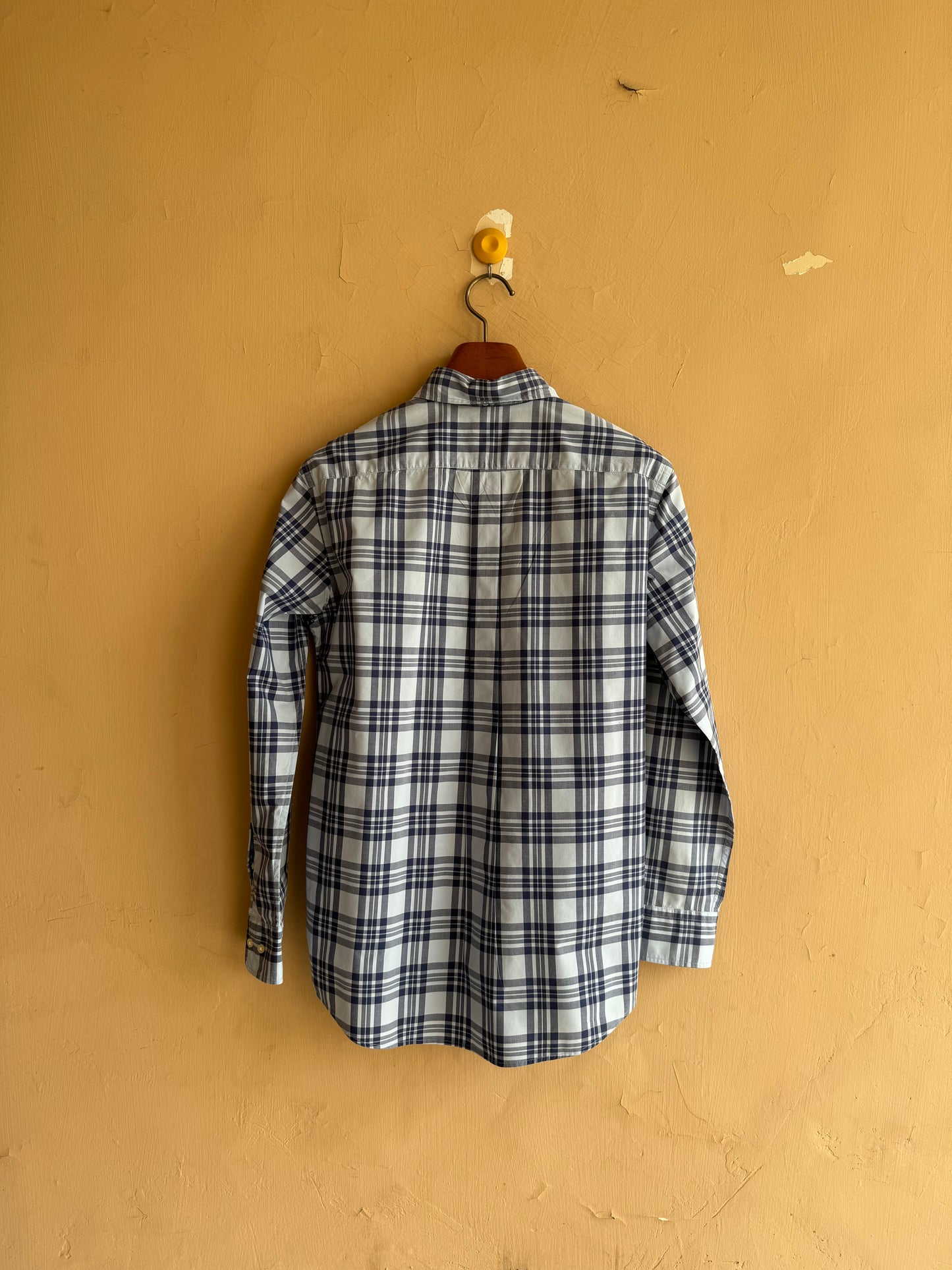 Uniqlo Buttoned Down Casual Shirt (Small-Medium)